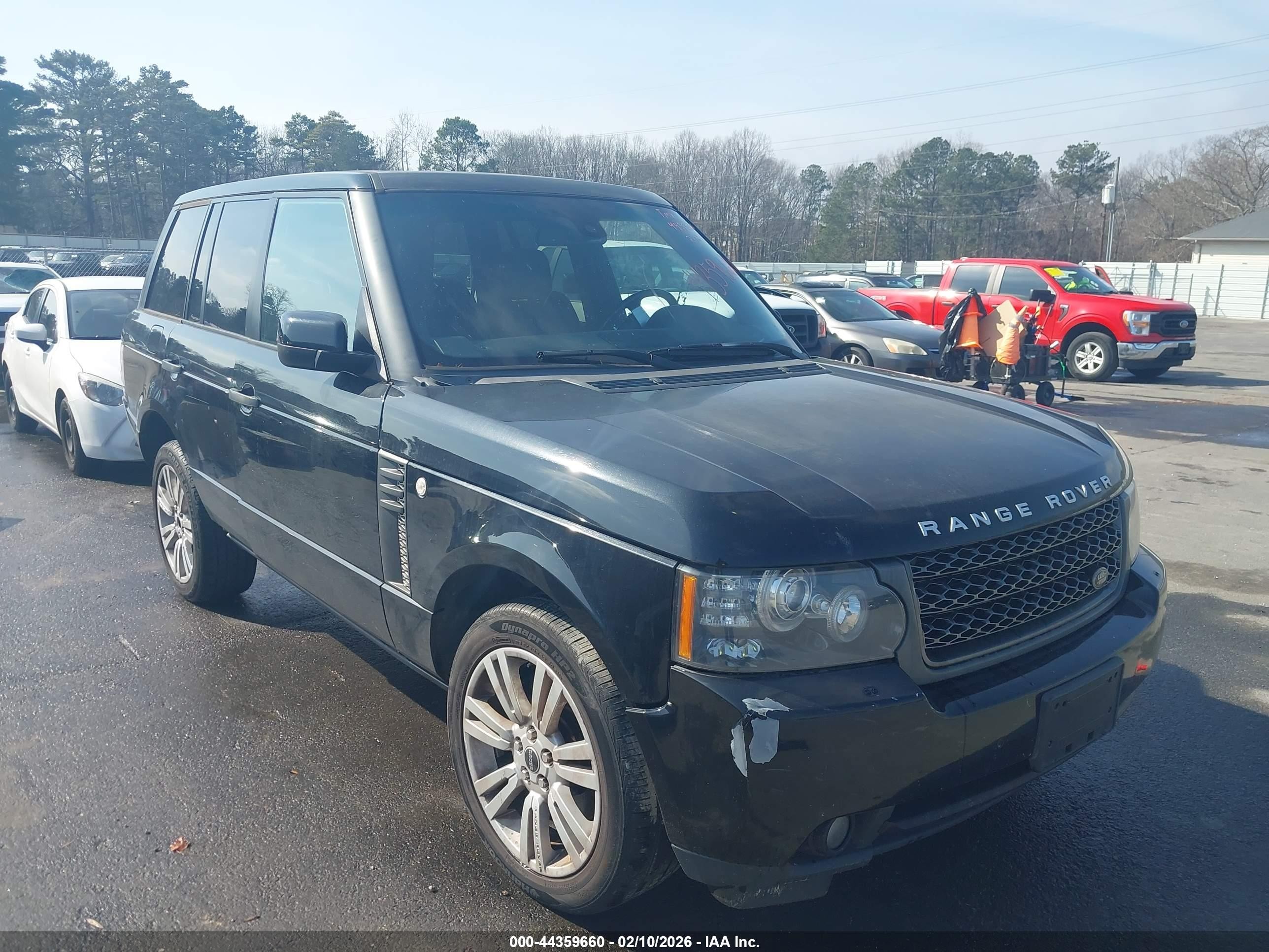 2011 Land Rover Range Rover HSE Lux, VIN SALMF1D44BA345038 — Normal wear