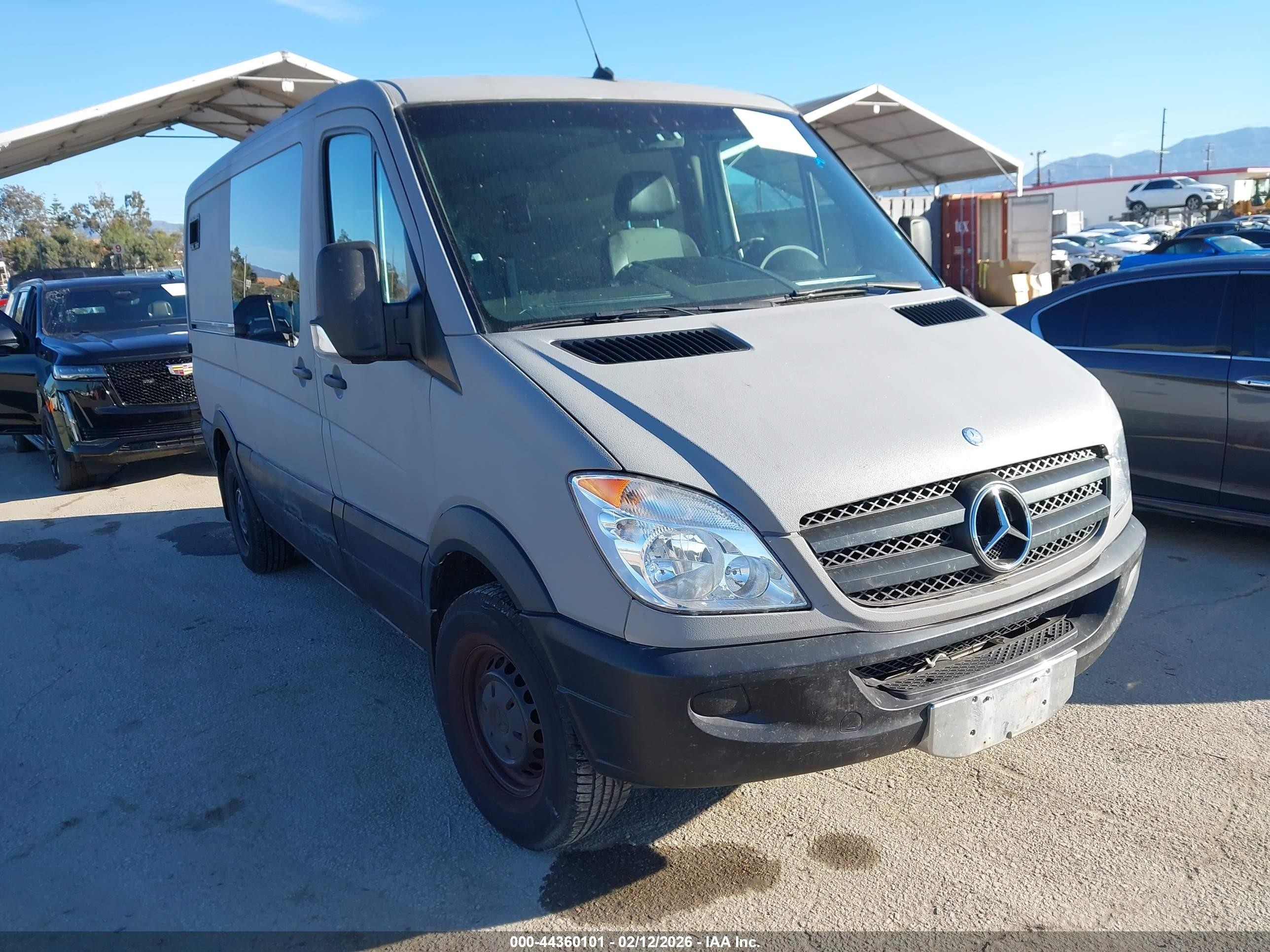 2008 Dodge Sprinter, VIN WD0PE745X85254285 — Зад