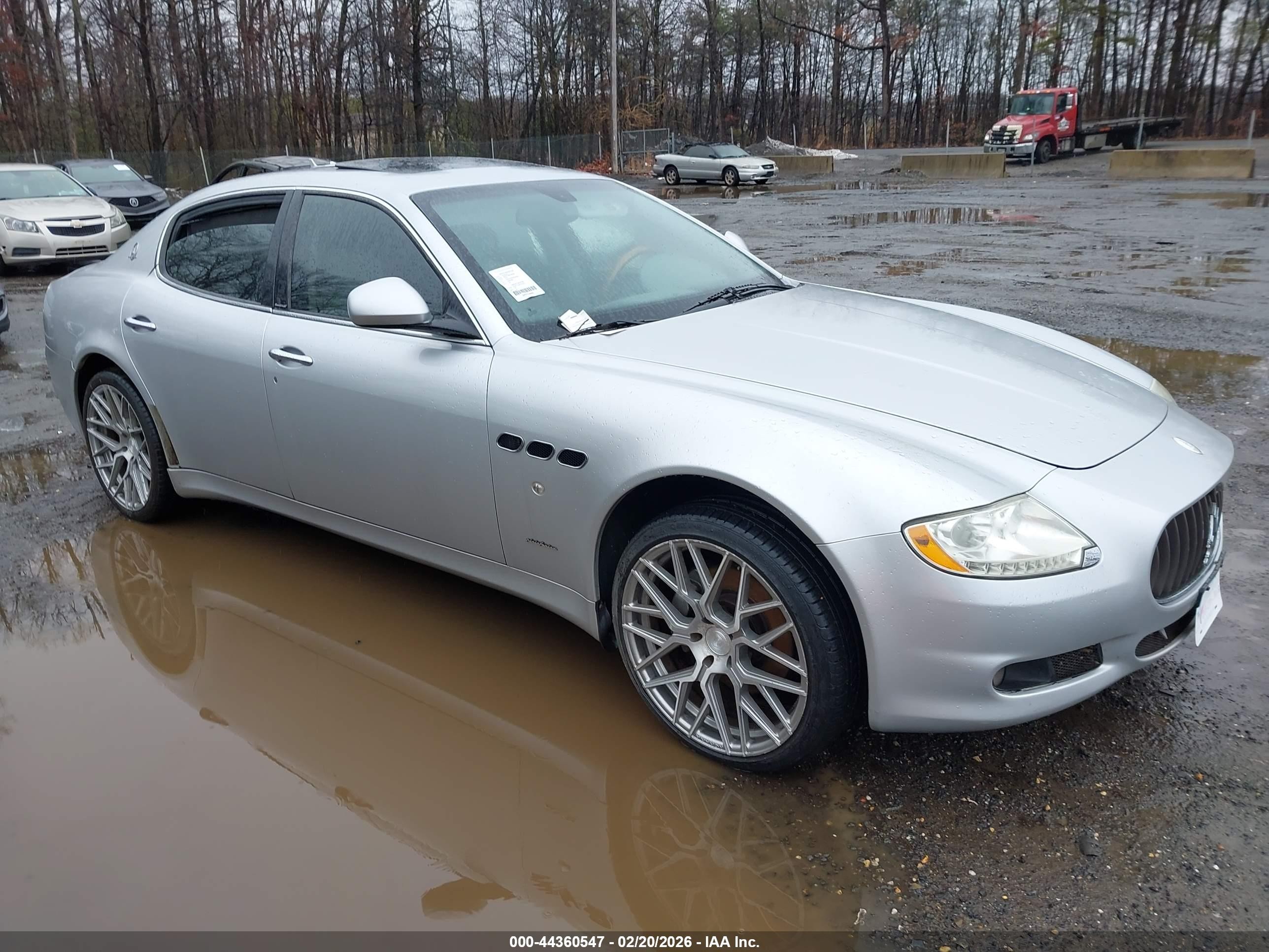 2009 Maserati Quattroporte, VIN ZAMFK39A090044350 — Front end