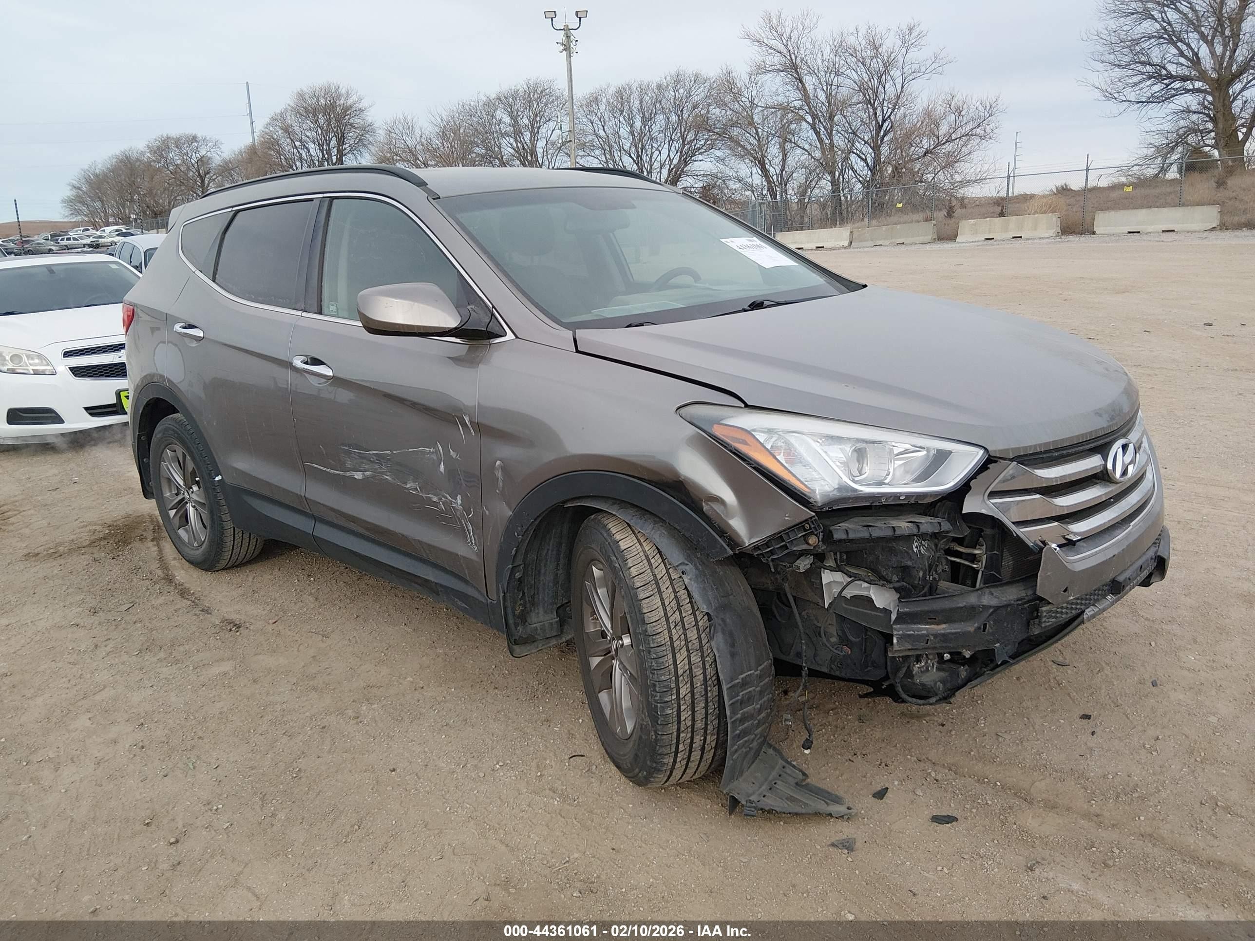 2013 Hyundai Santa Fe Sport, VIN 5XYZUDLB4DG023975 — Front end