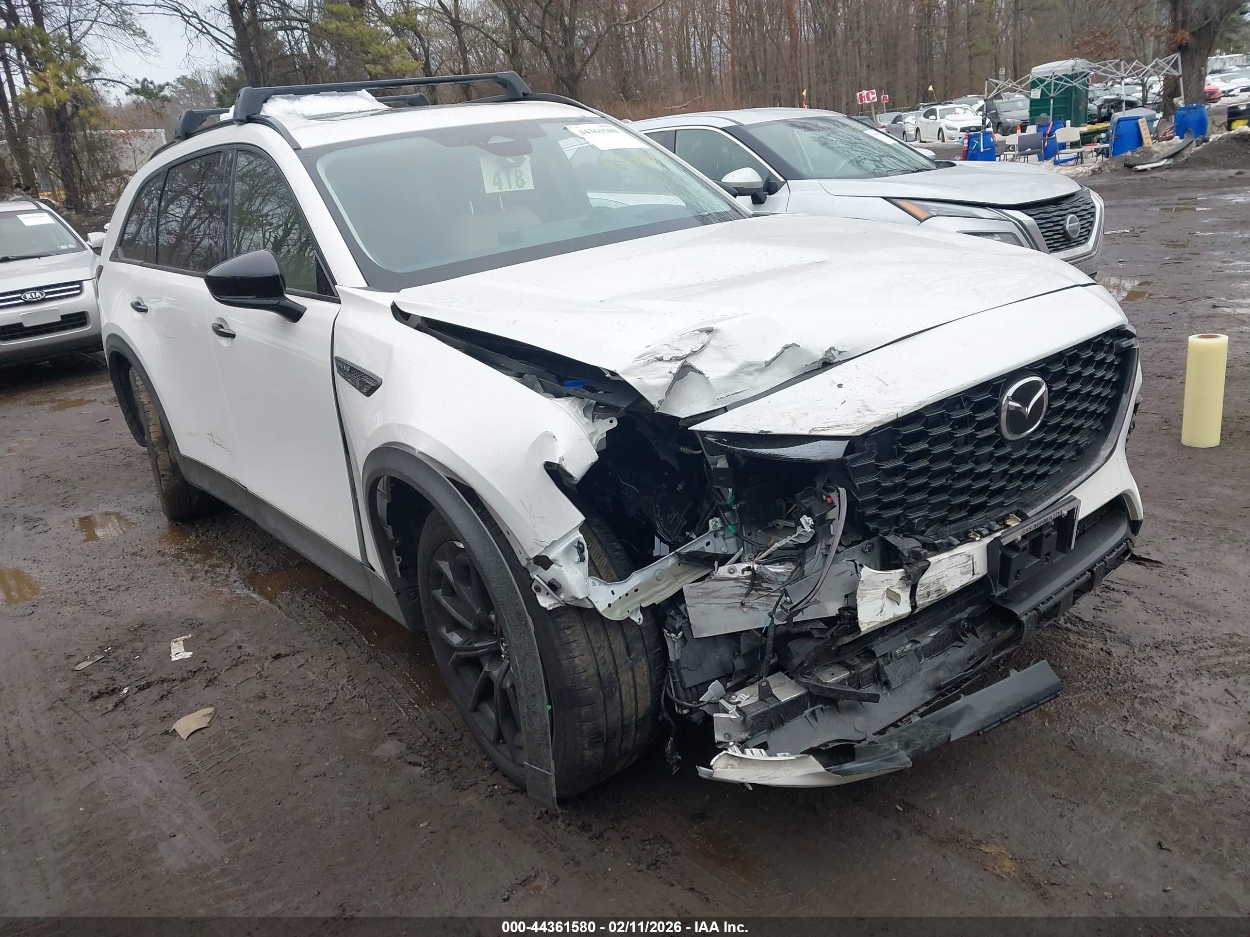 2025 Mazda CX-70 3.3 Turbo Premium Package, VIN JM3KJDHD8S1116751 — Front end