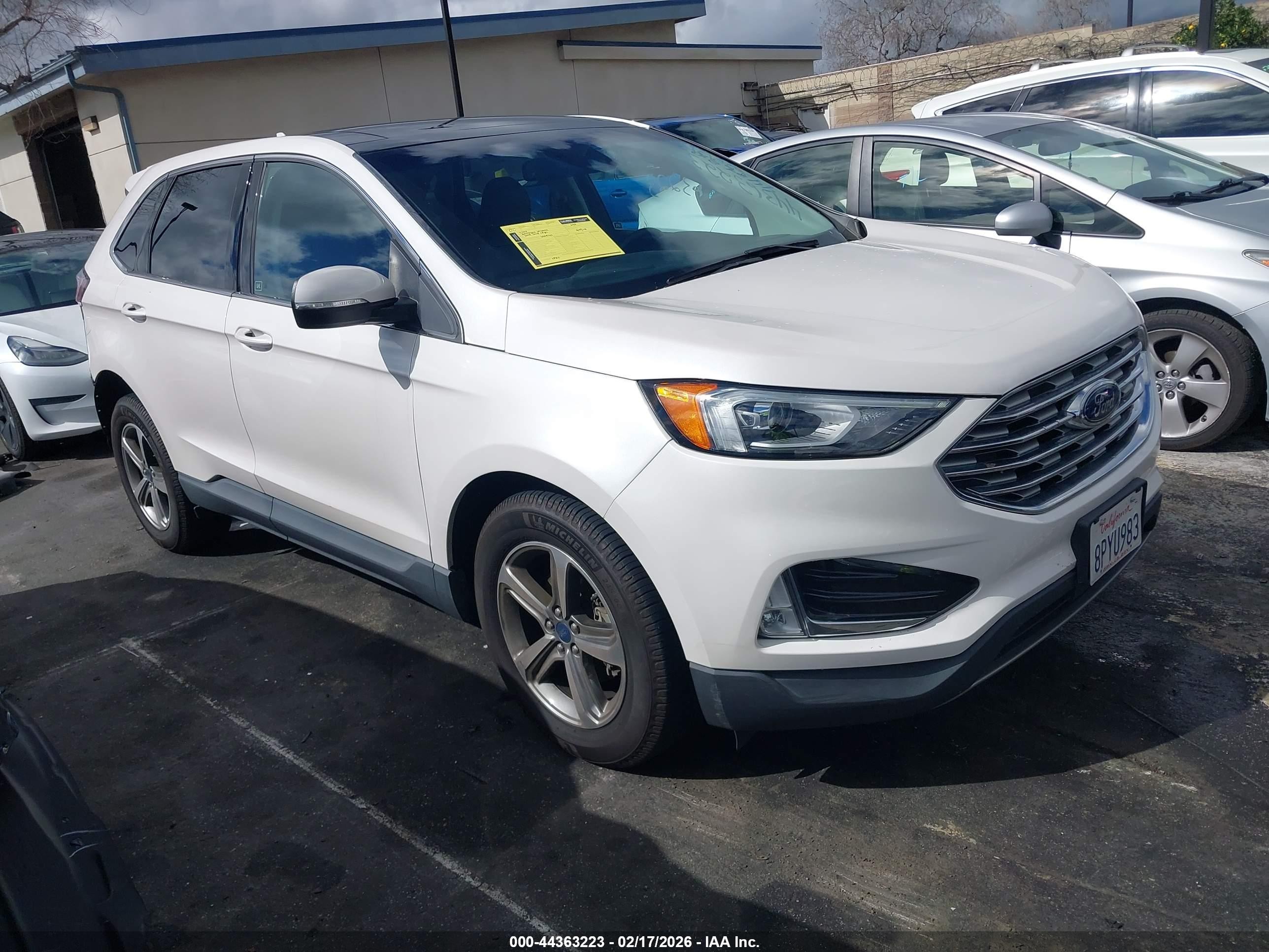2019 Ford Edge SEL, VIN 2FMPK3J97KBC63185 — Rear end