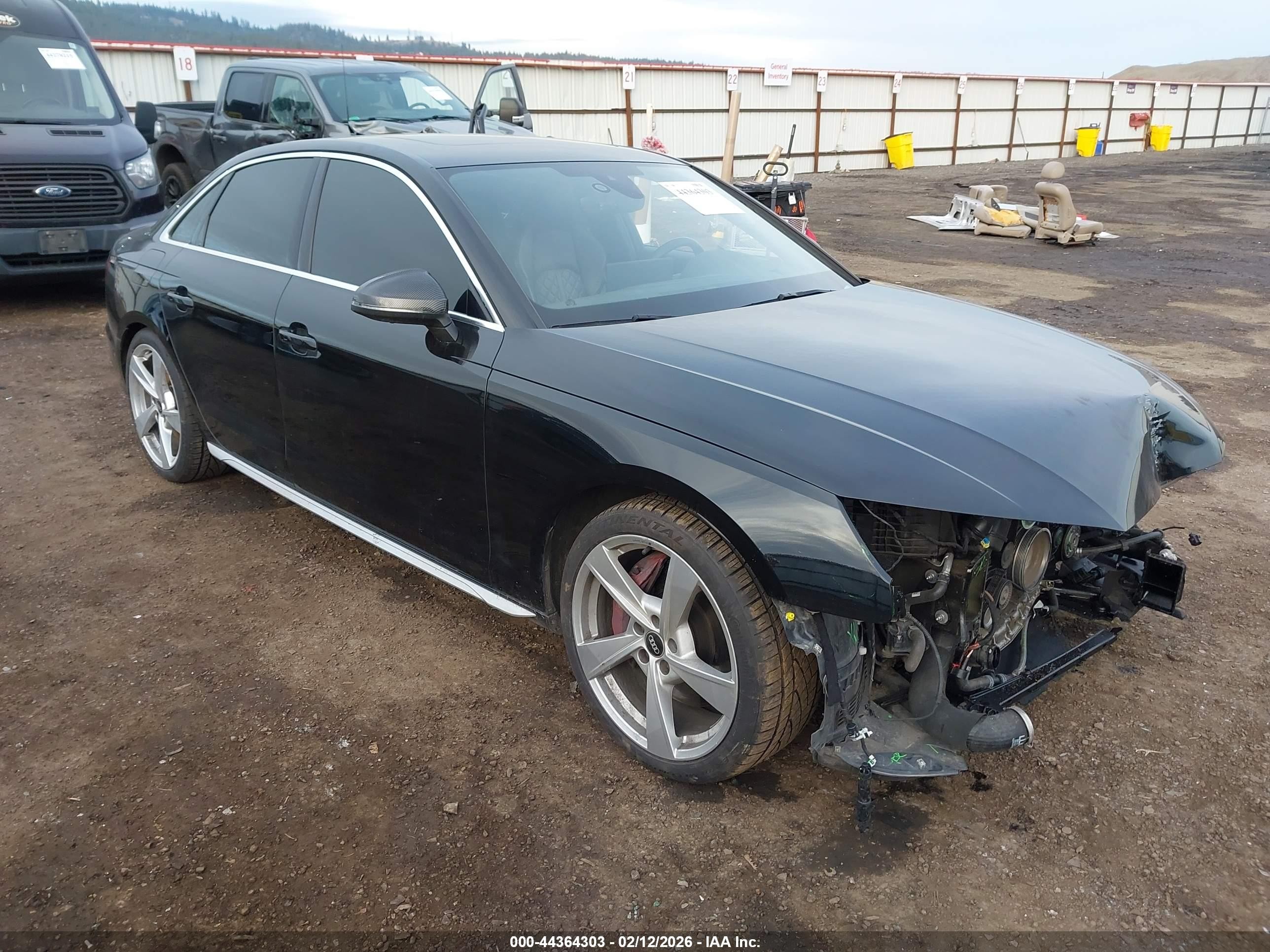 2022 Audi S4 Prestige, VIN WAUC4AF43NA010103 — Front end