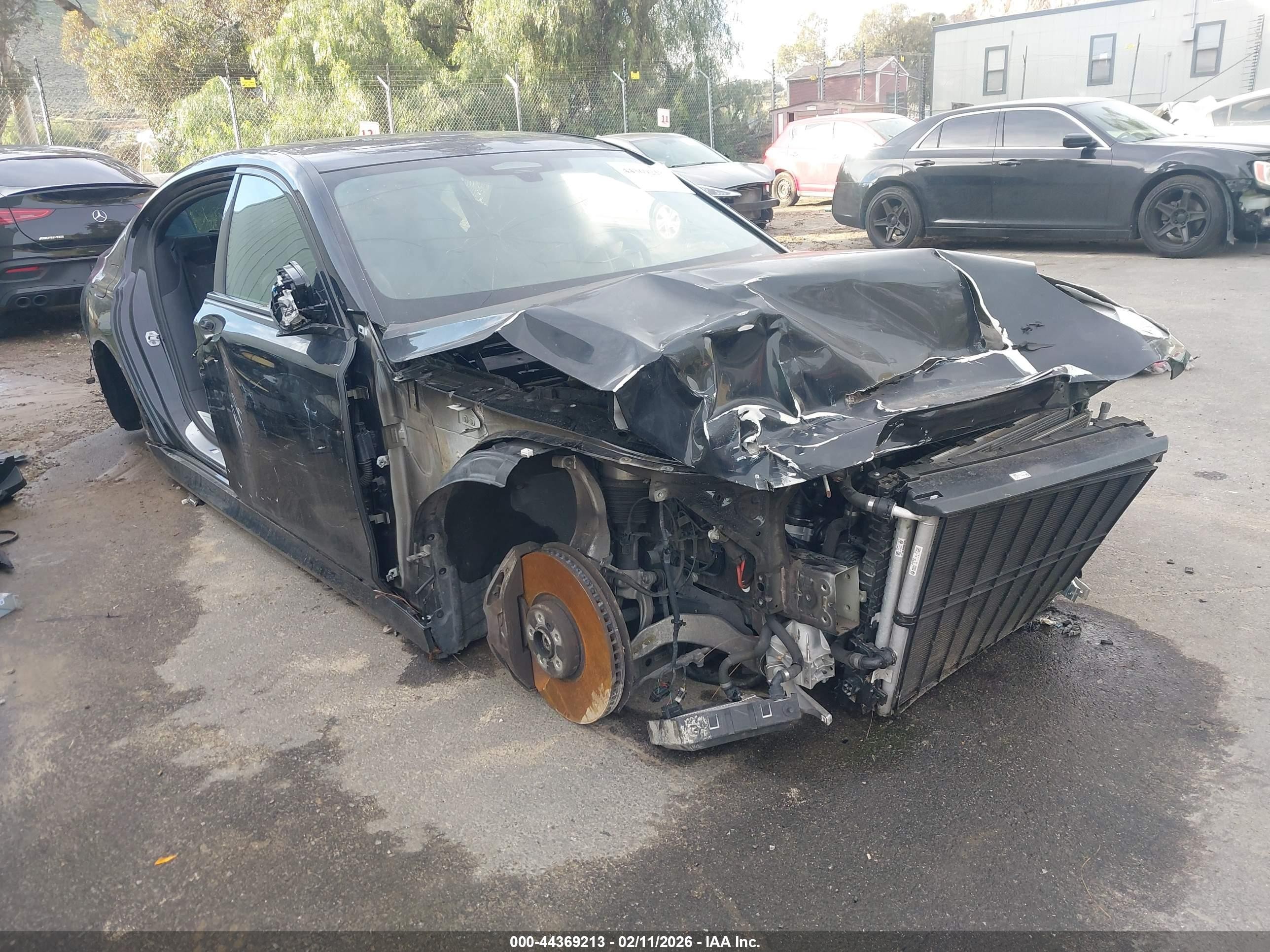 2022 BMW 7 Series 750i xDrive, VIN WBA7U2C08NCJ42965 — Stripped