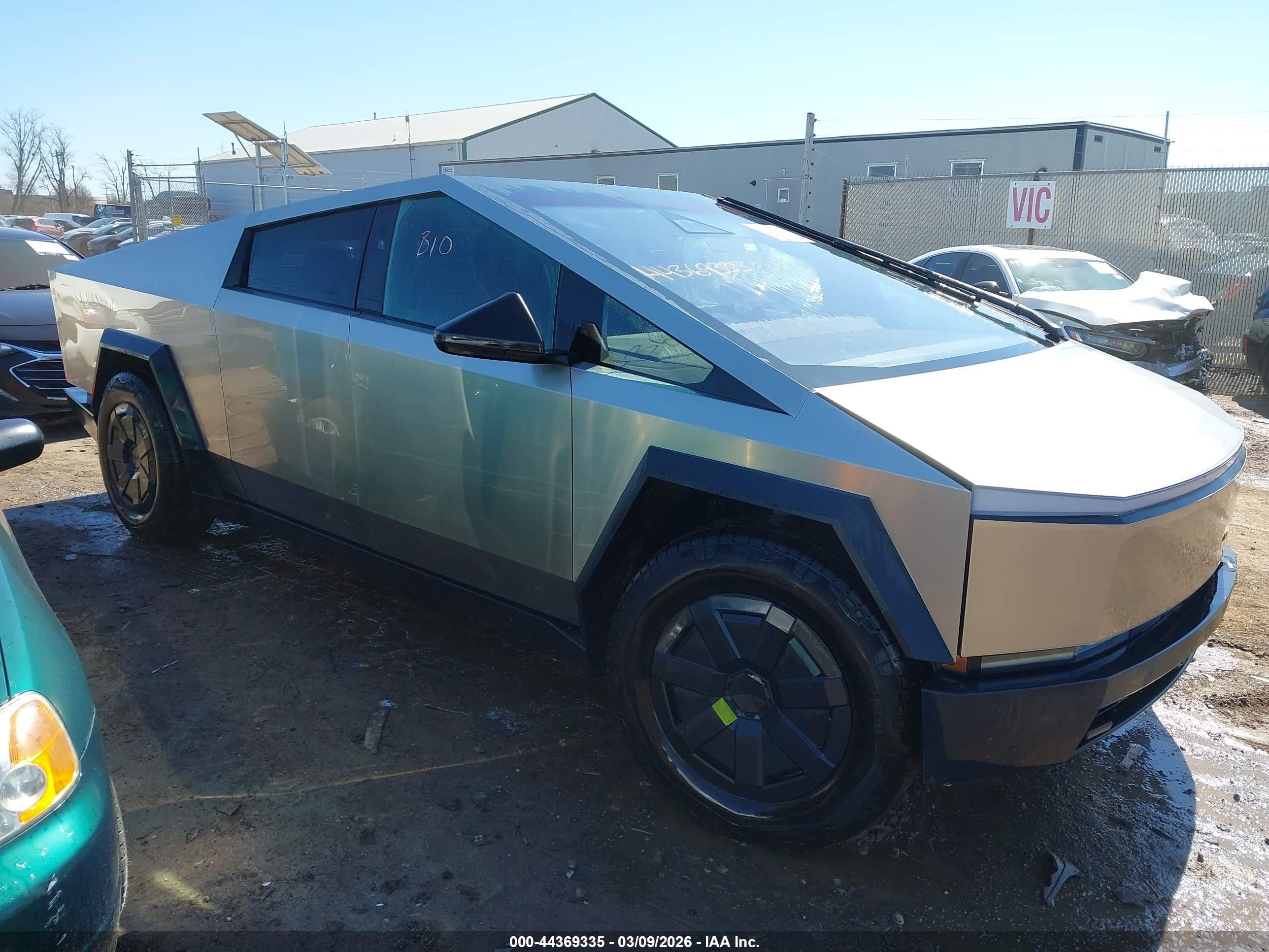 2025 Tesla Cybertruck Cyberbeast, VIN 7G2CEHEE5SA062087 — Repossession