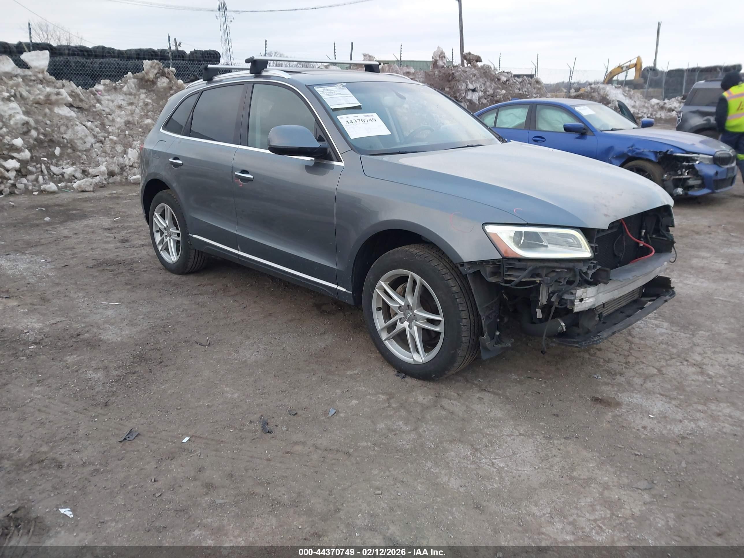 2016 Audi Q5 Premium Plus, VIN WA1L2AFP0GA066189 — Front end