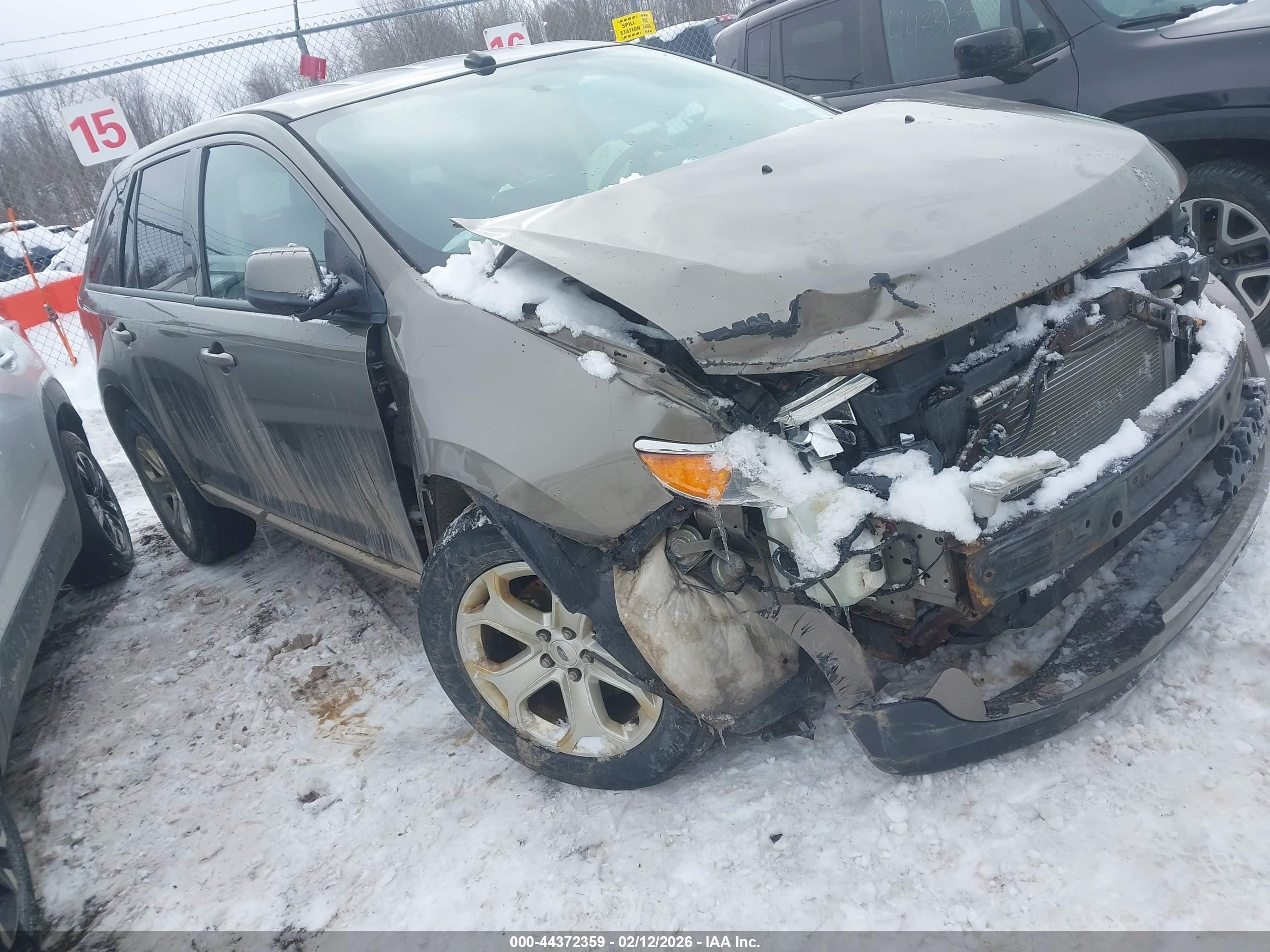 2013 Ford Edge SEL, VIN 2FMDK4JC6DBE15495 — Front end