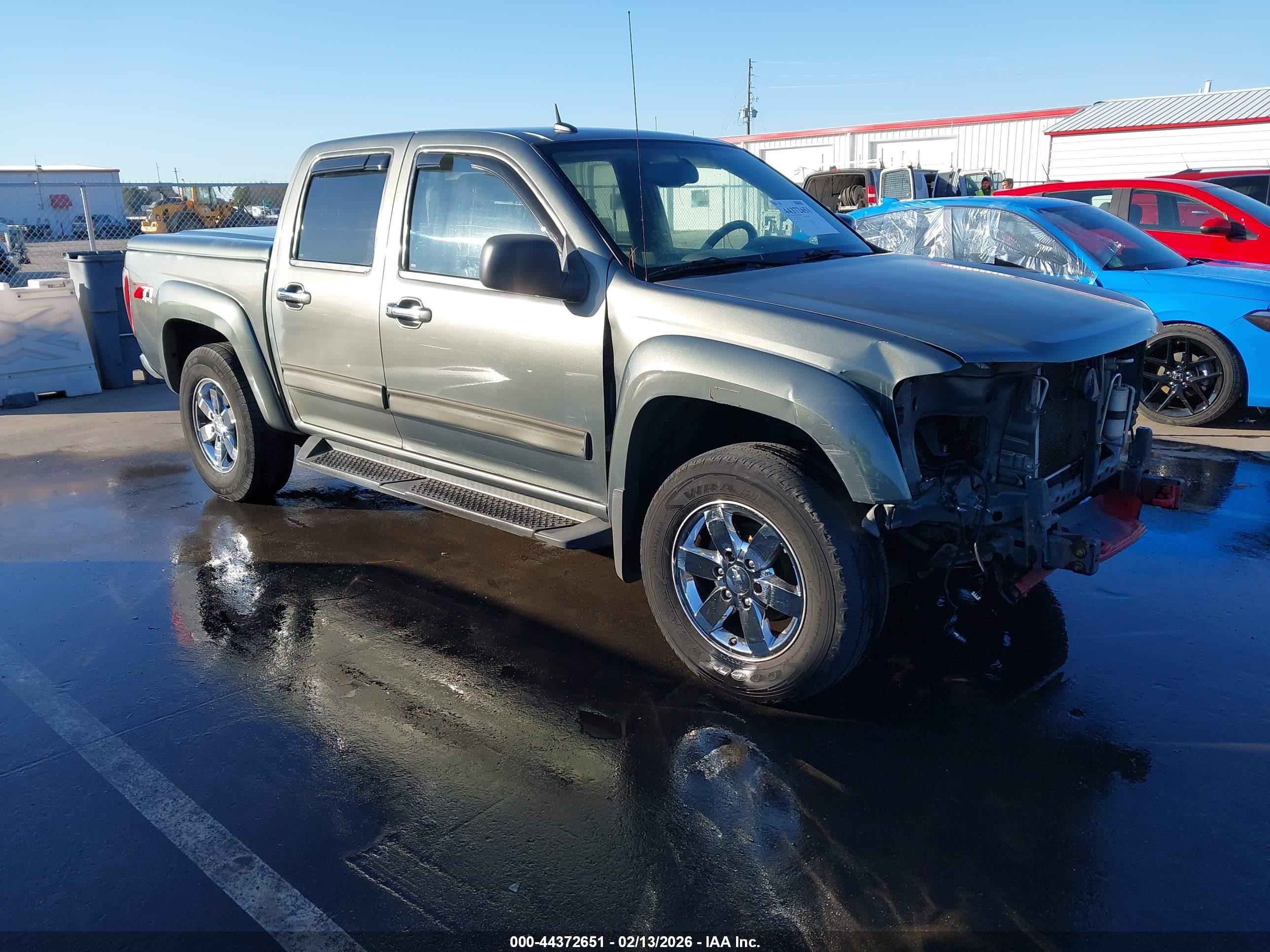 2010 Chevrolet Colorado 2LT, VIN 1GCJTDDE7A8127064 — Front end
