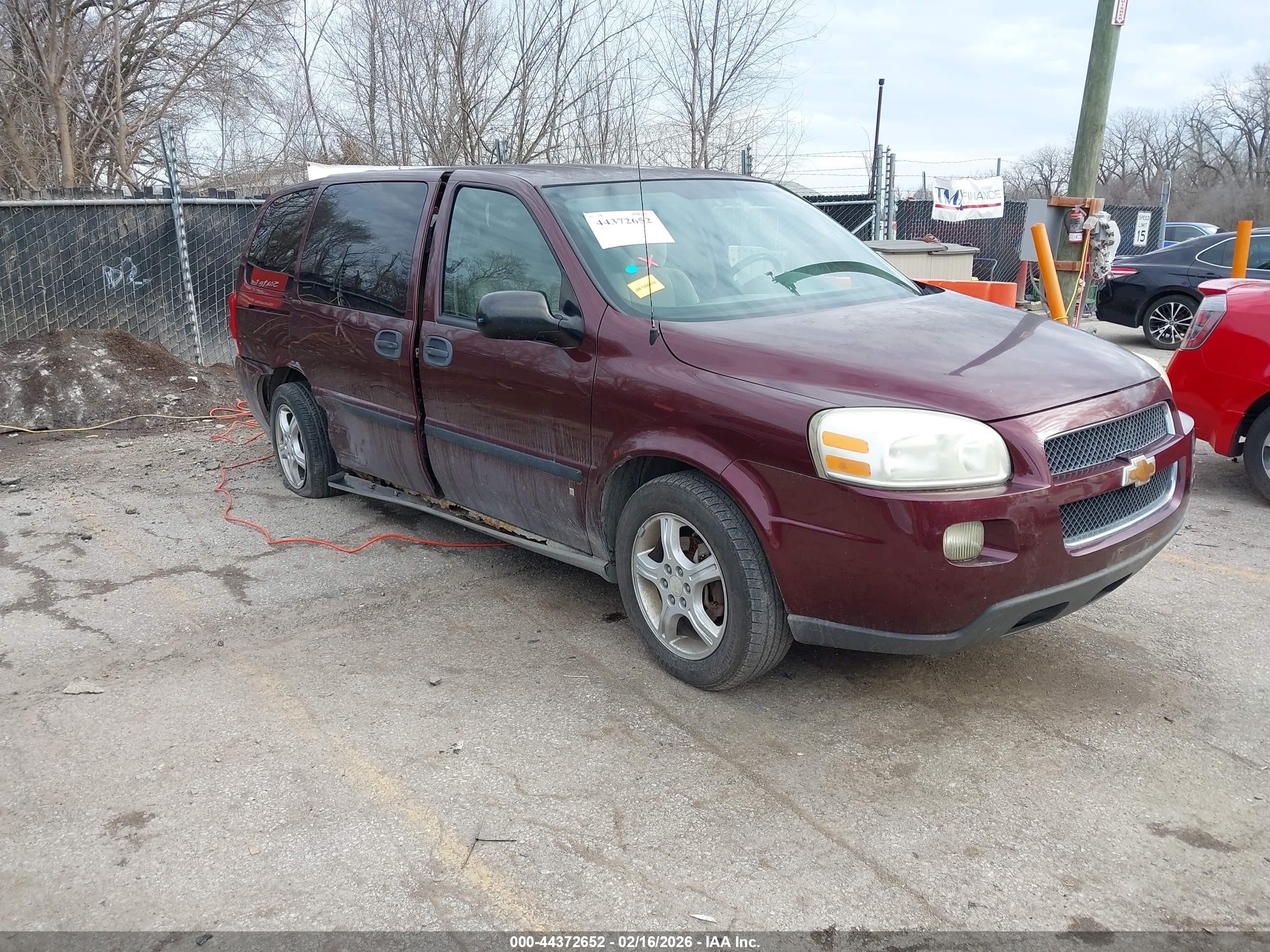2008 Chevrolet Uplander LS, VIN 1GNDV23168D160494 — Side