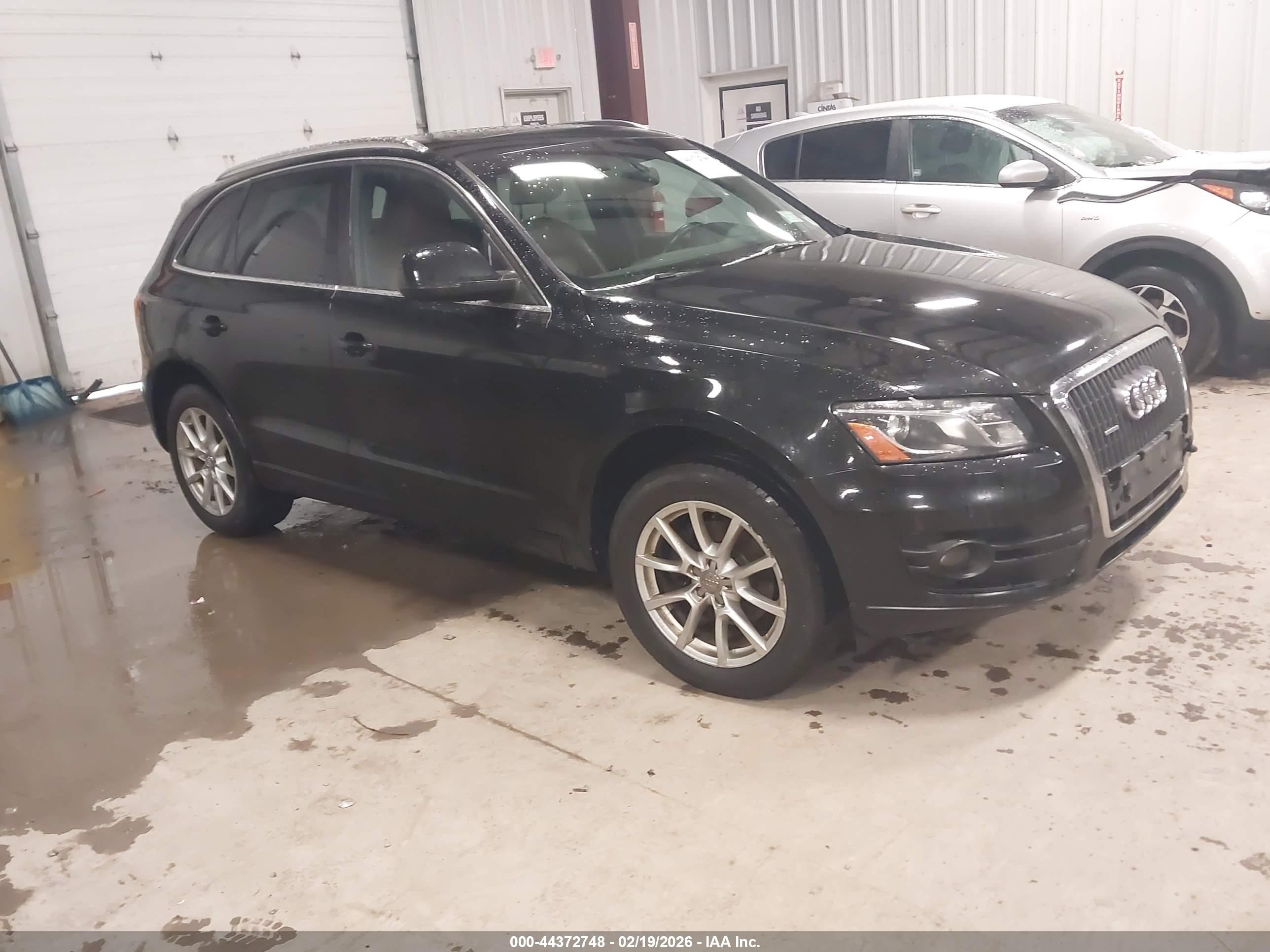 2011 Audi Q5 Premium Plus, VIN WA1LFAFP7BA118740 — Not stated