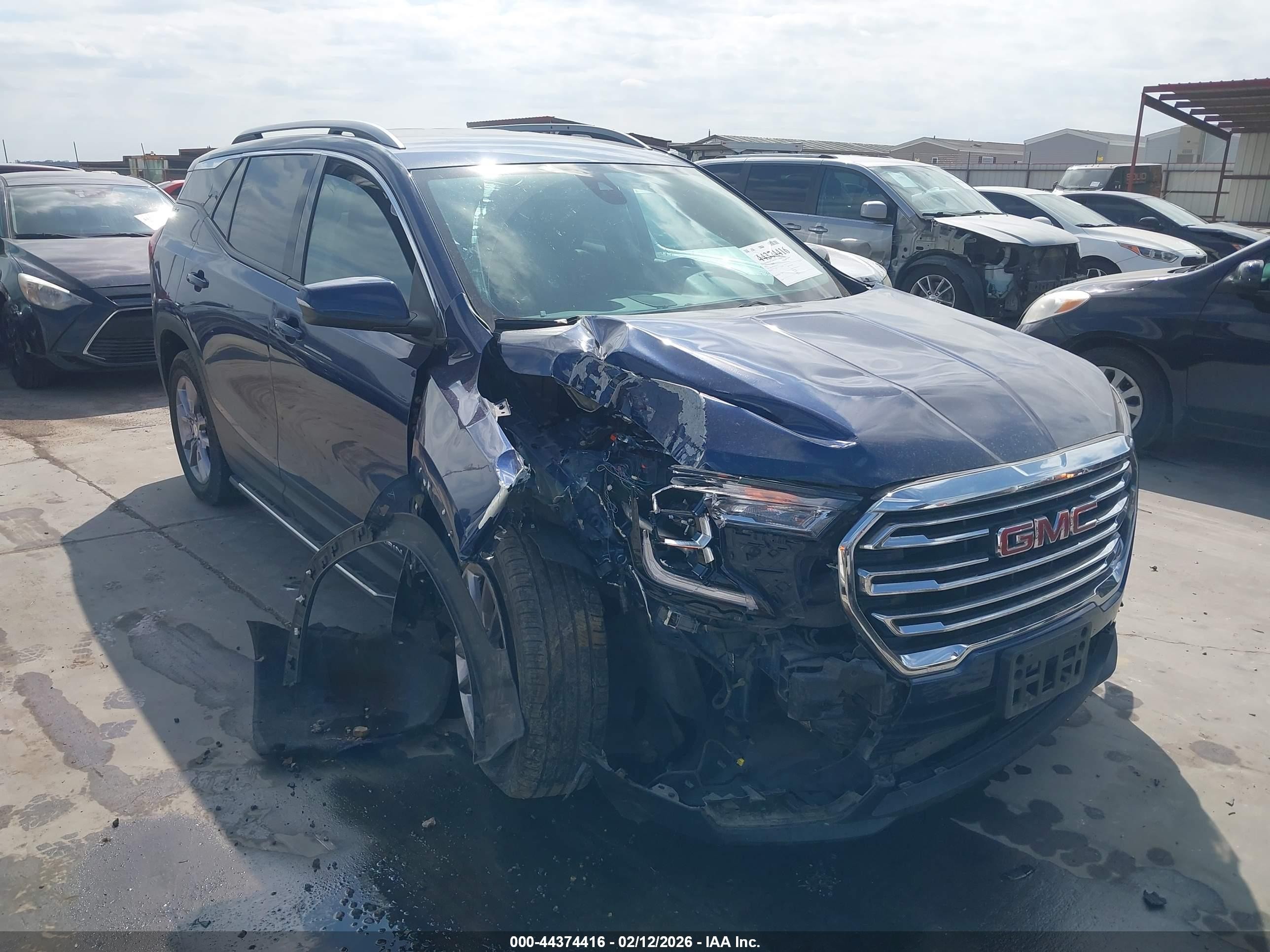 2022 GMC Terrain SLT, VIN 3GKALPEV6NL271250 — Front end