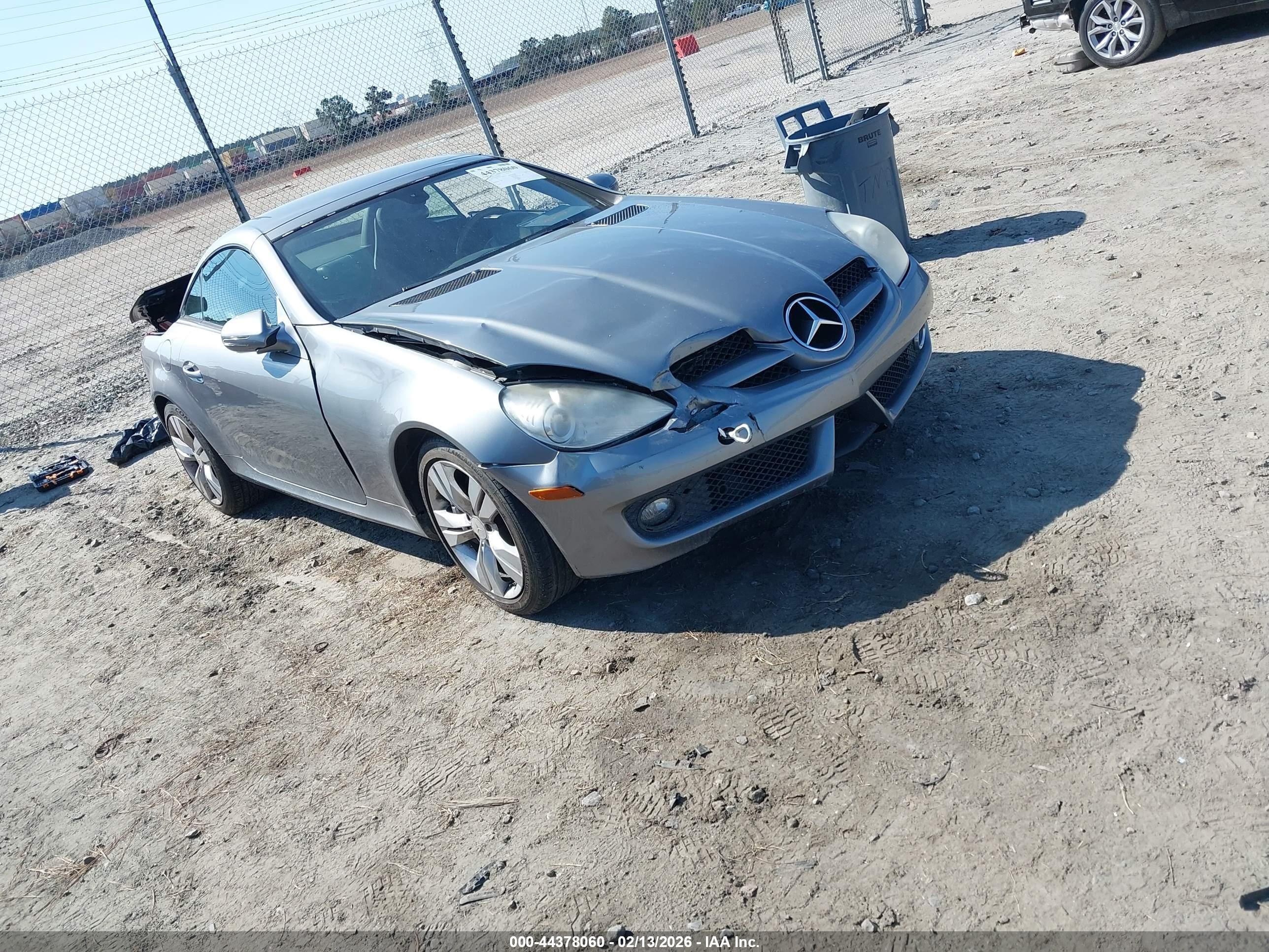 2009 Mercedes-Benz SLK 350, VIN WDBWK58F09F190028 — Rear end