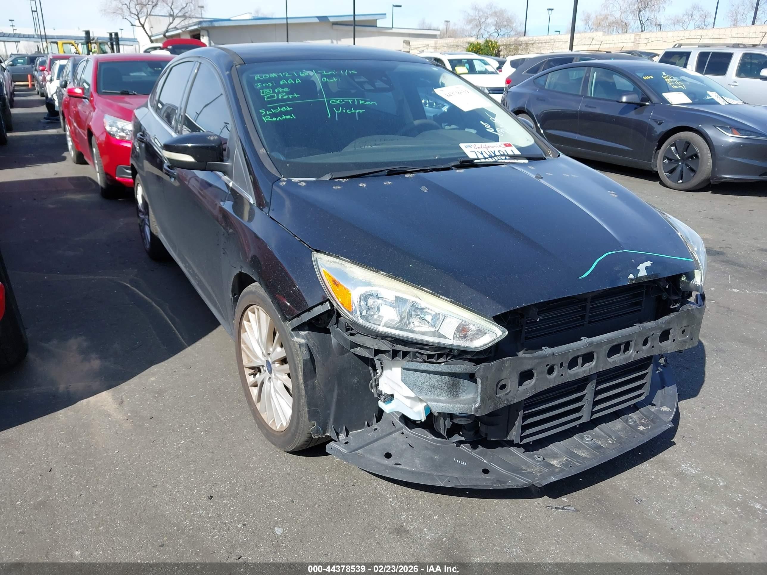 2016 Ford Focus Titanium, VIN 1FADP3J20GL362231 — Front end