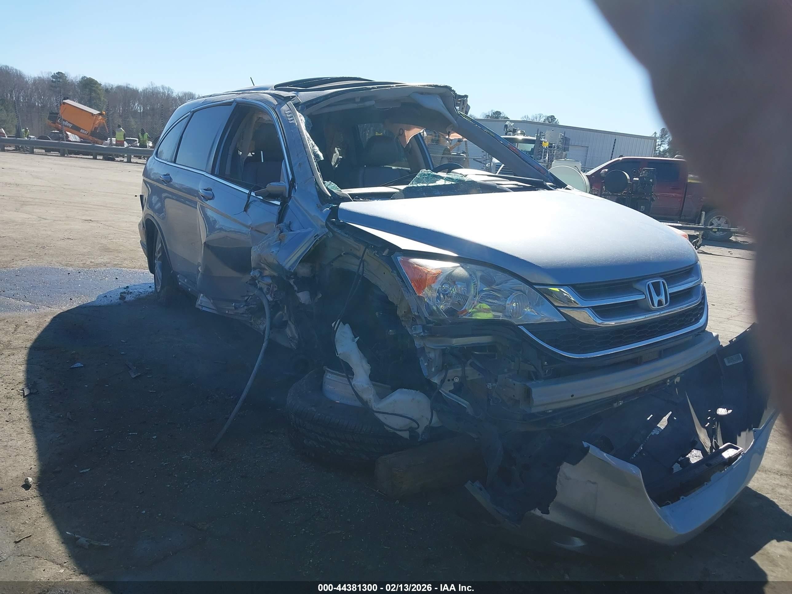 2011 Honda CR-V EX-L, VIN 5J6RE3H77BL060638 — Rollover