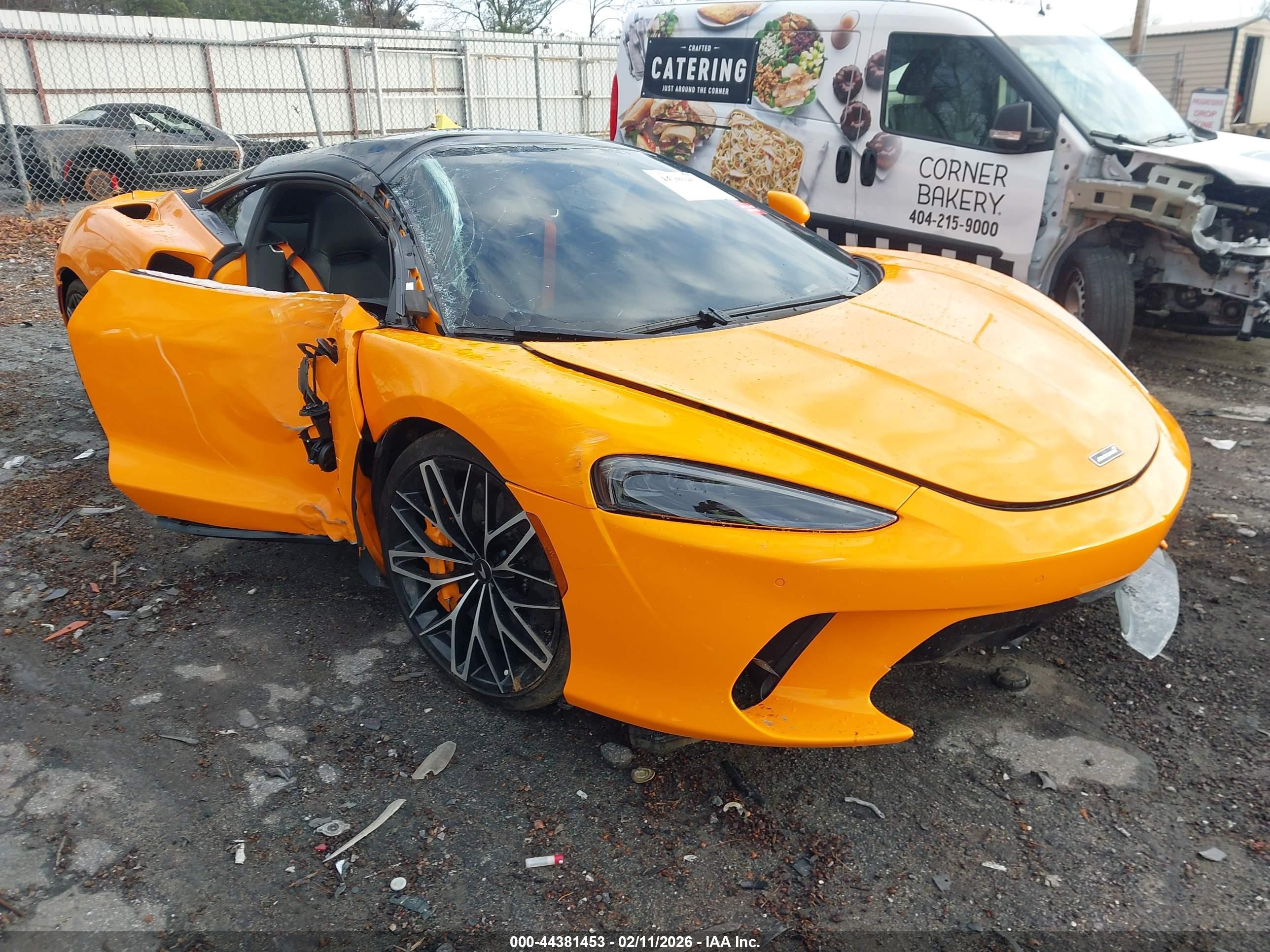 2023 McLaren GT, VIN SBM22GCA2PW002850 — Side