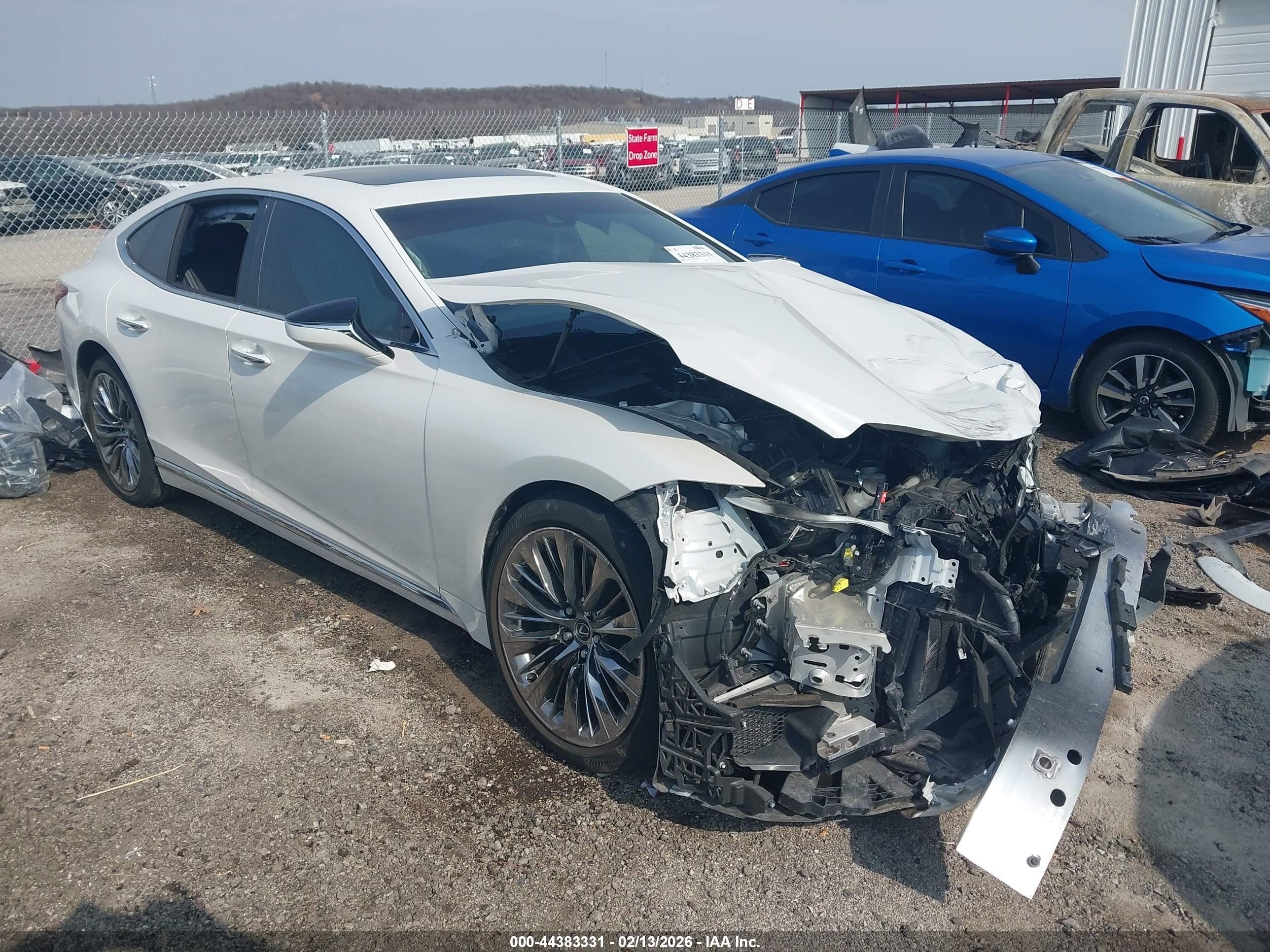 2023 Lexus LS 500, VIN JTHD51FF7P5018088 — Front end