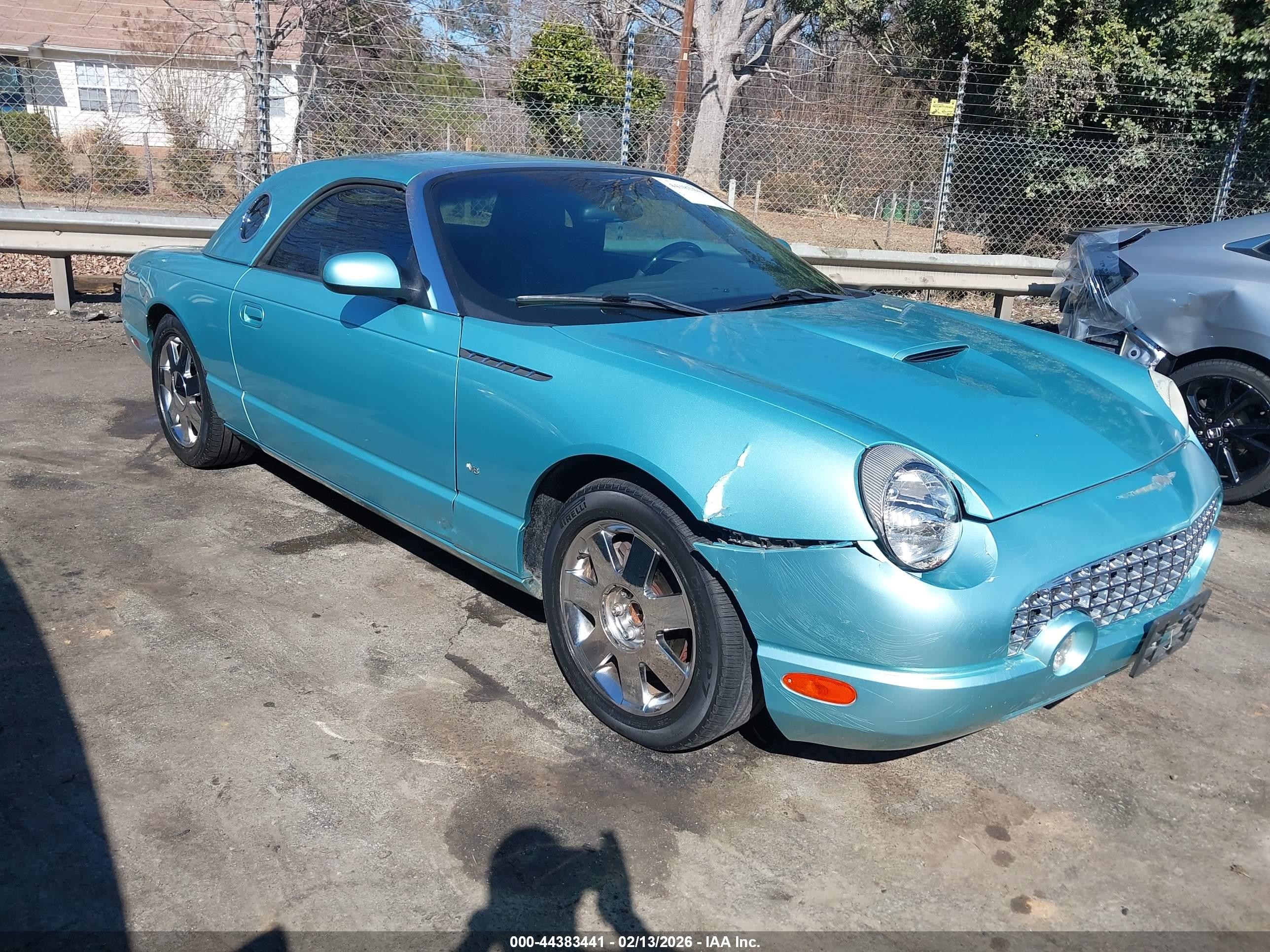 2002 Ford Thunderbird Hardtop Premium, VIN 1FAHP60A22Y114313 — Front end
