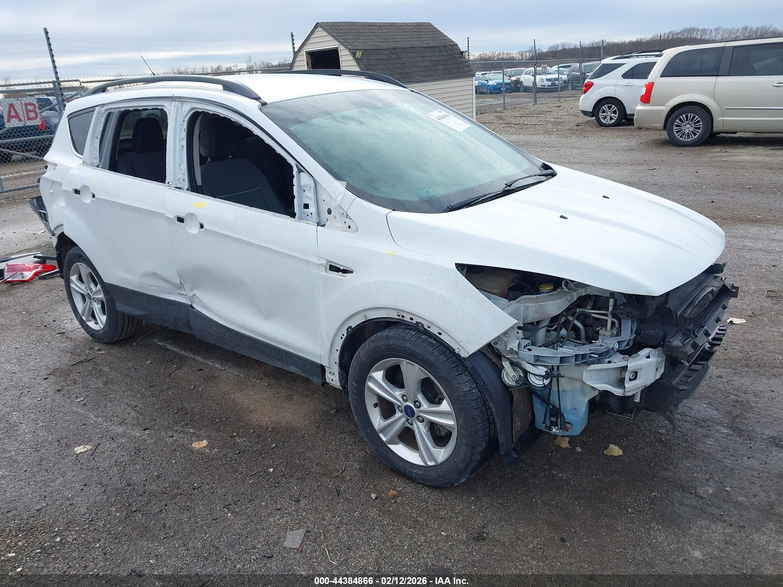 2015 Ford Escape SE, VIN 1FMCU0GX4FUC60872 — Side