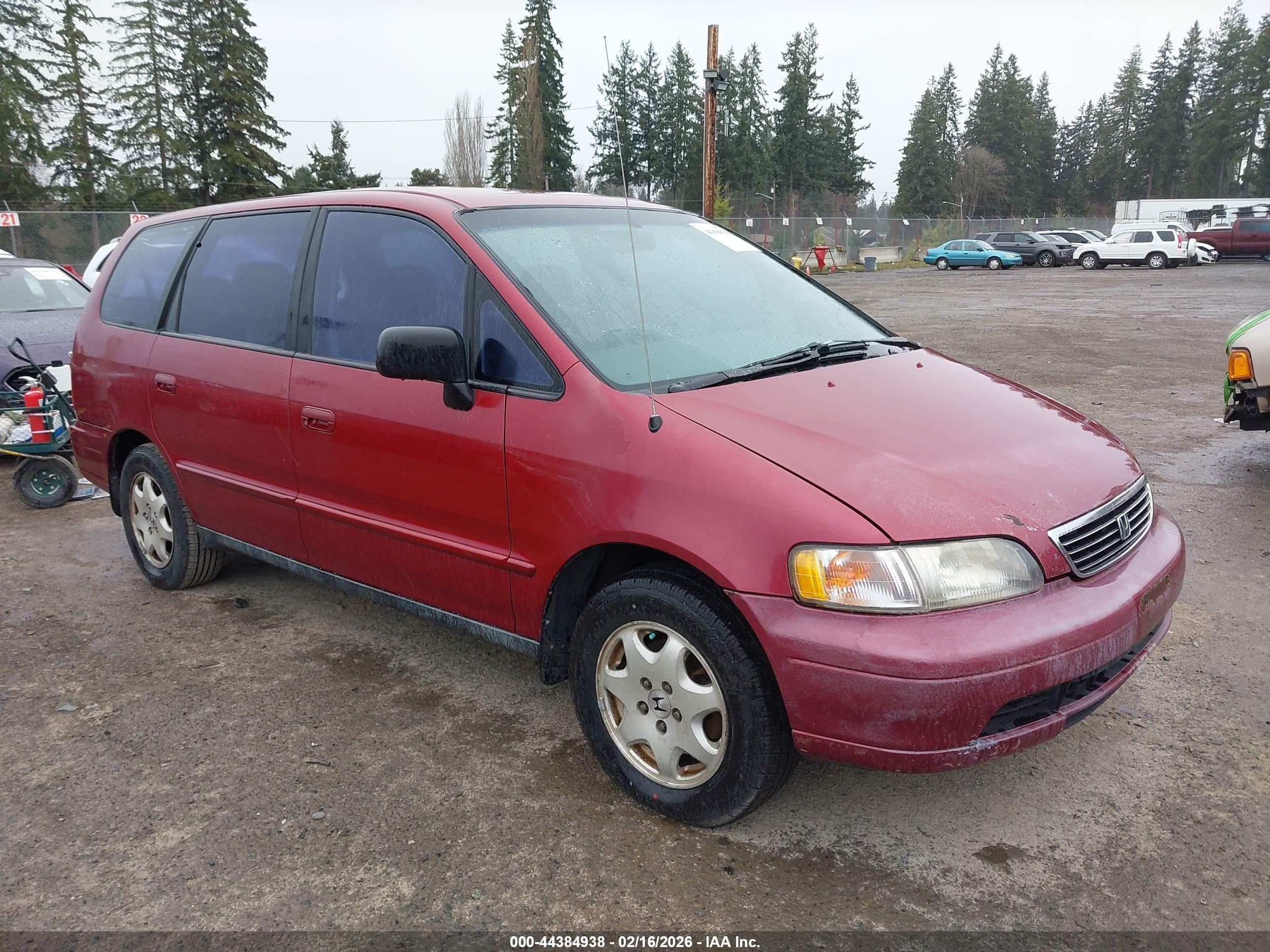 1995 Honda Odyssey EX, VIN JHMRA1874SC015726 — Rear end