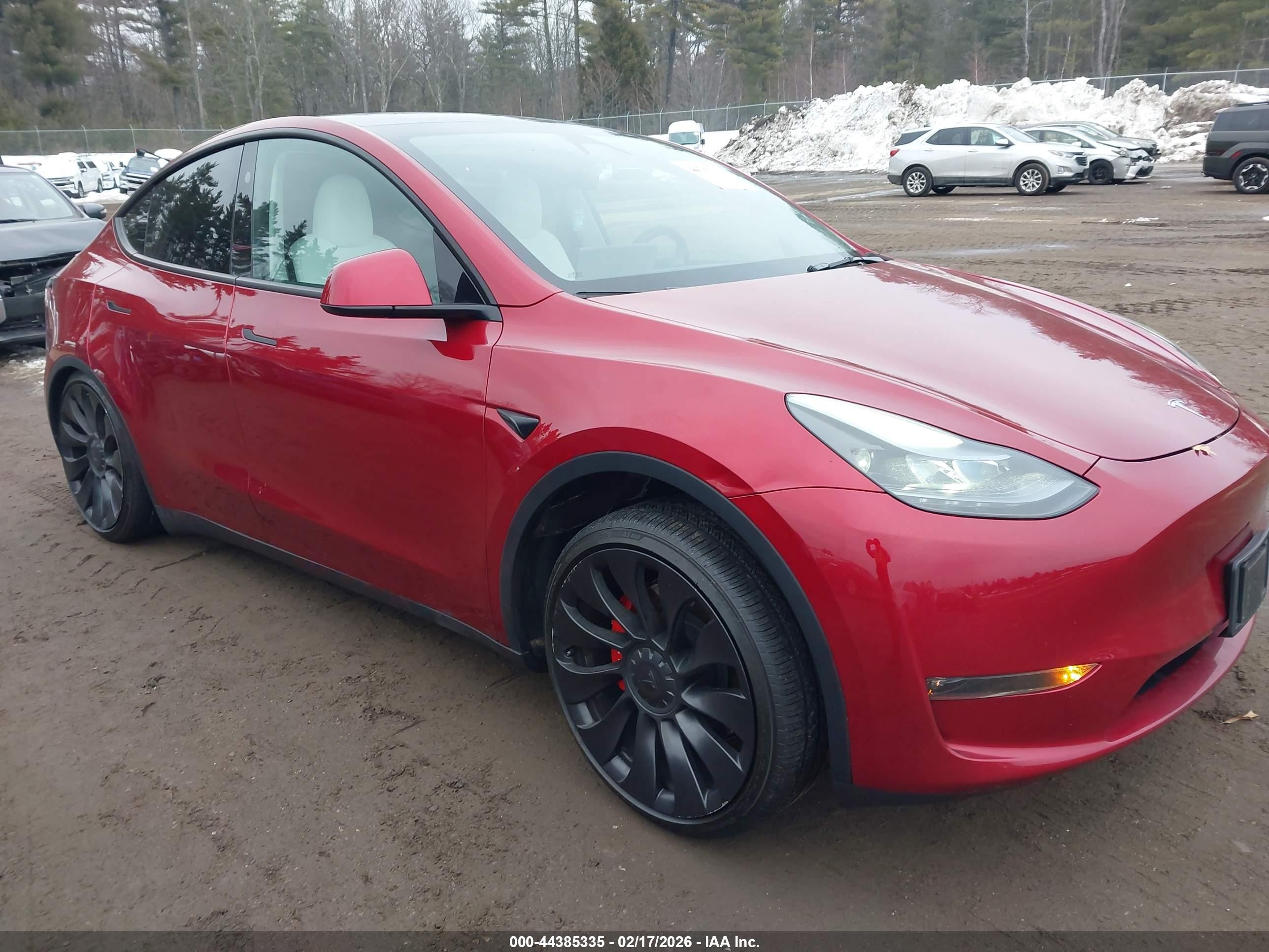 2024 Tesla Model Y Performance, VIN 7SAYGDEF3RA320771 — Side