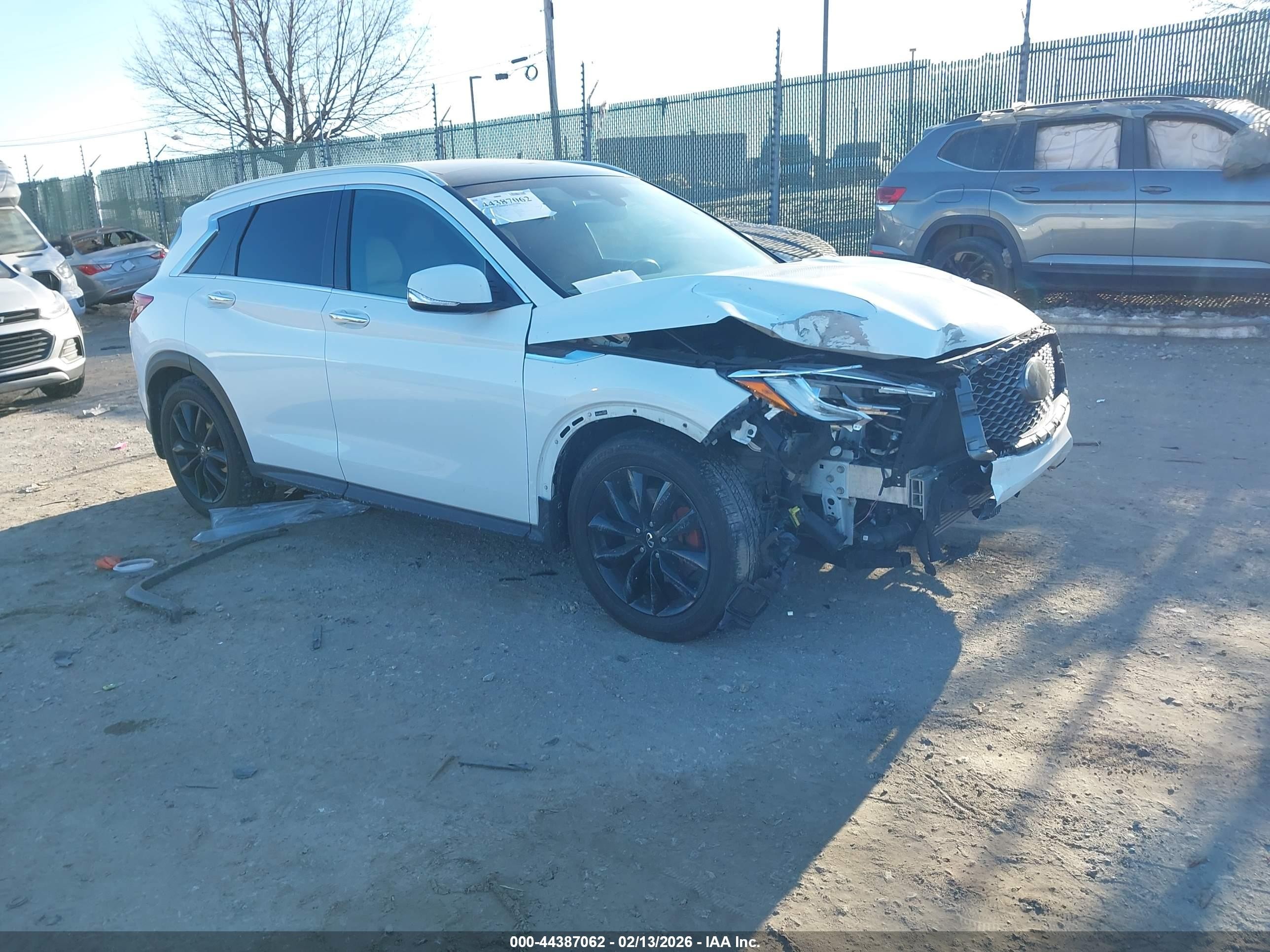 2020 Infiniti QX50 Essential, VIN 3PCAJ5M39LF104561 — All over