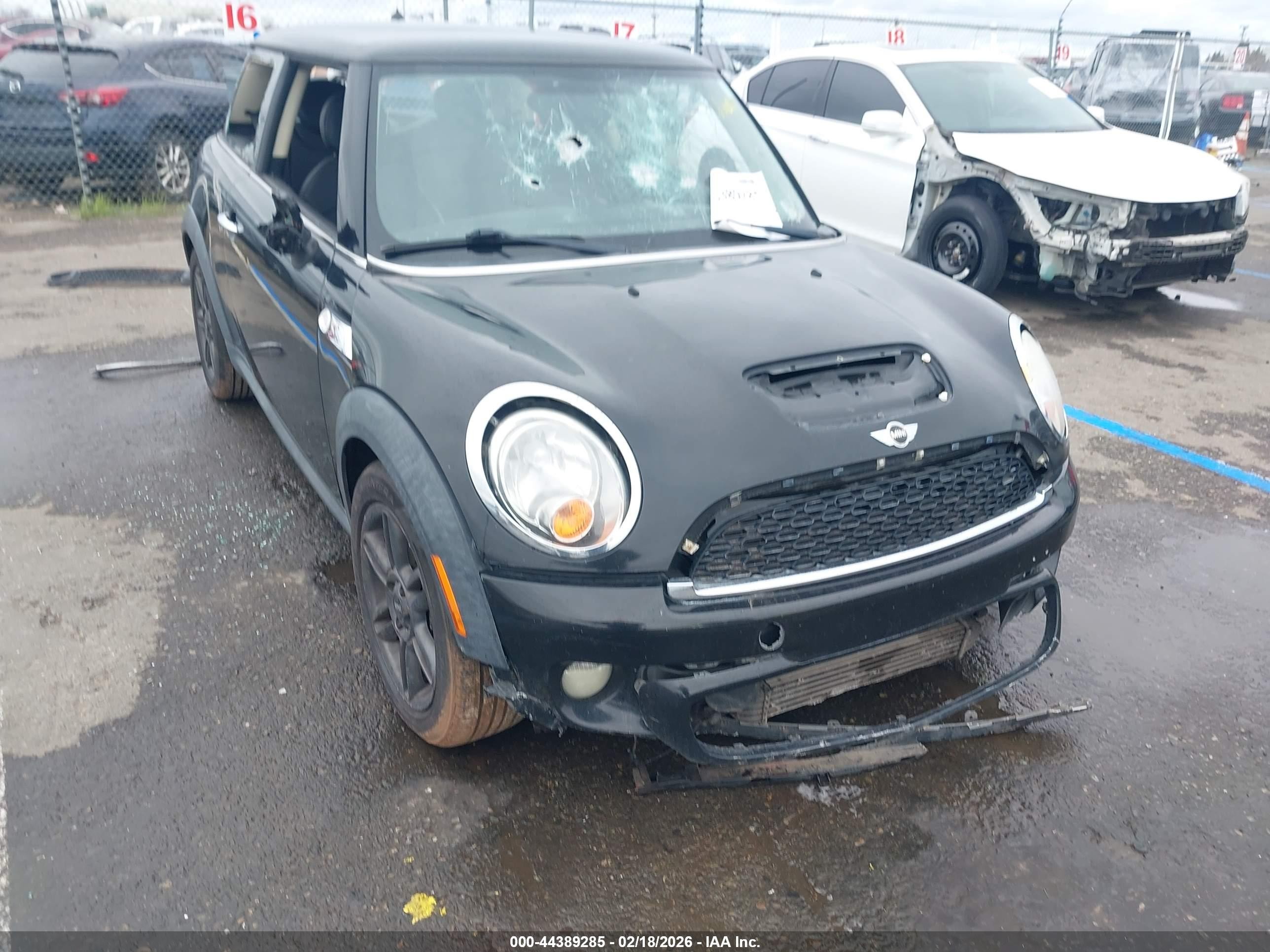 2011 MINI Hardtop S, VIN WMWSV3C55BTY14887 — После угона