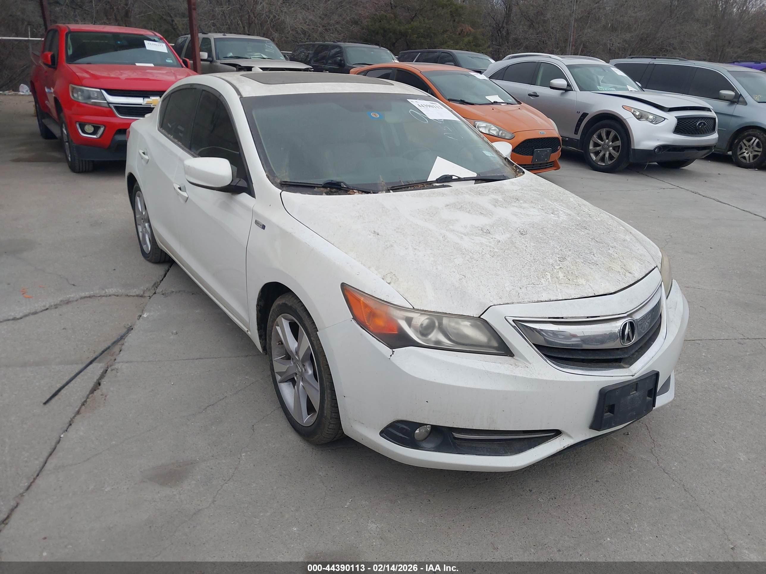 2013 Acura ILX Hybrid Technology, VIN 19VDE3F79DE301980 — Стихия