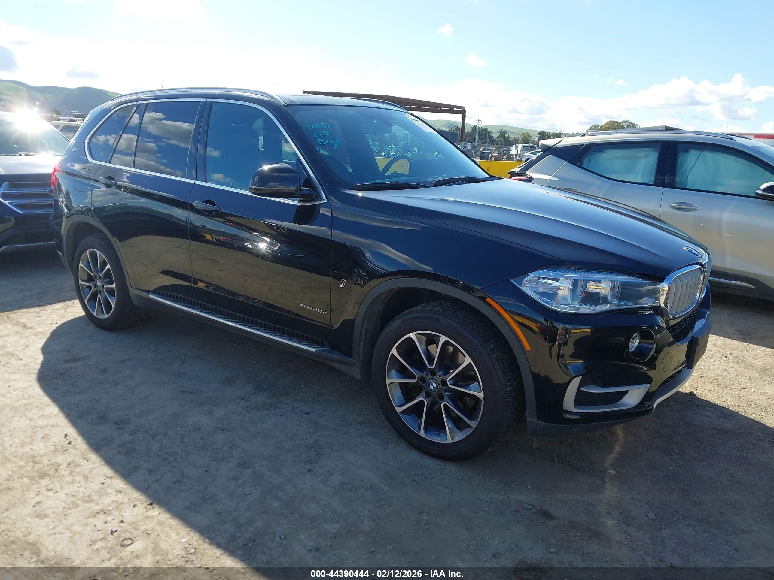 2018 BMW X5 xDrive40e, VIN 5UXKT0C58J0W02796 — Front end