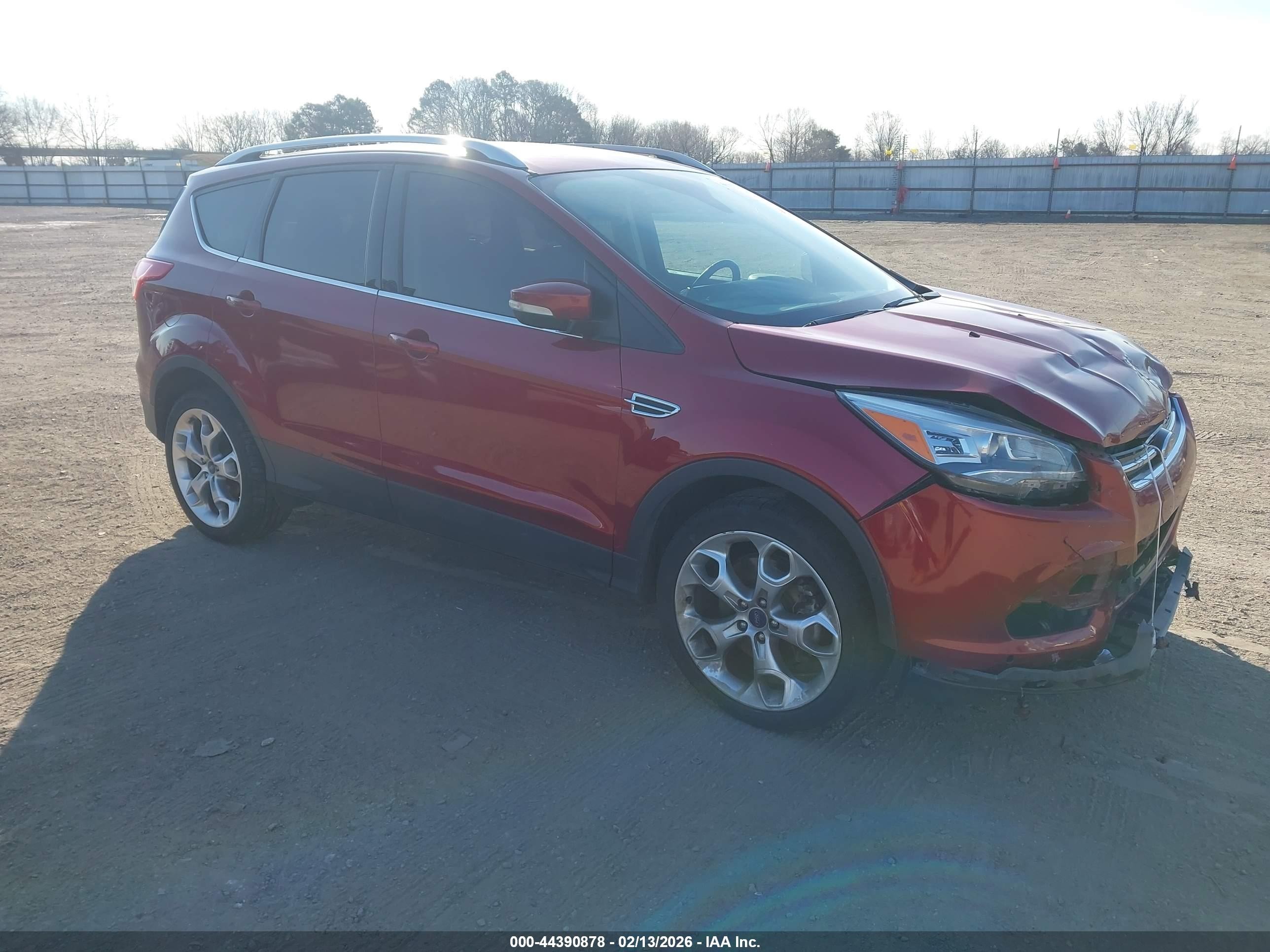 2015 Ford Escape Titanium, VIN 1FMCU9J95FUB63520 — Front end