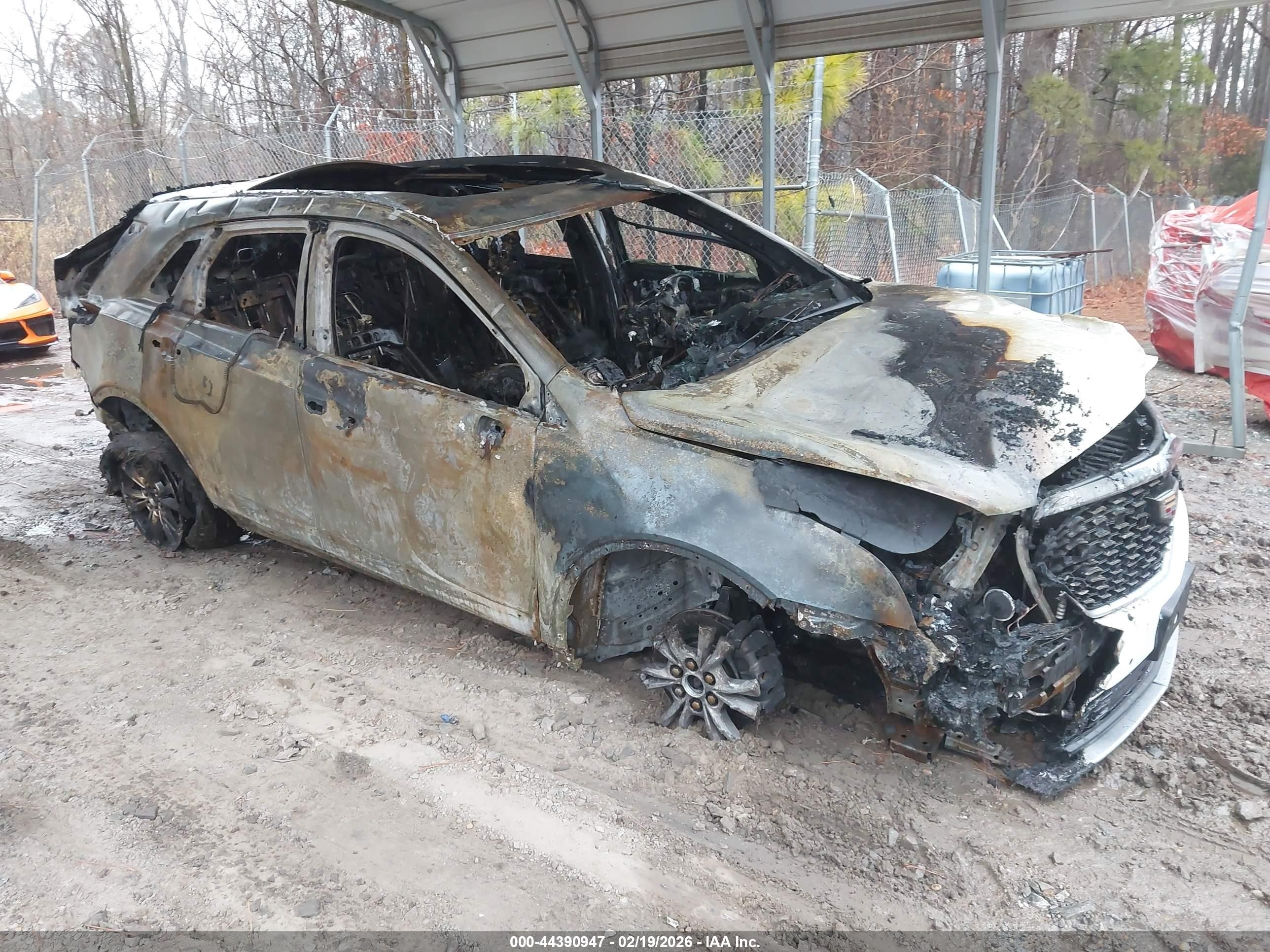2022 Cadillac XT5 FWD Premium Luxury, VIN 1GYKNCRS1NZ148431 — Interior fire