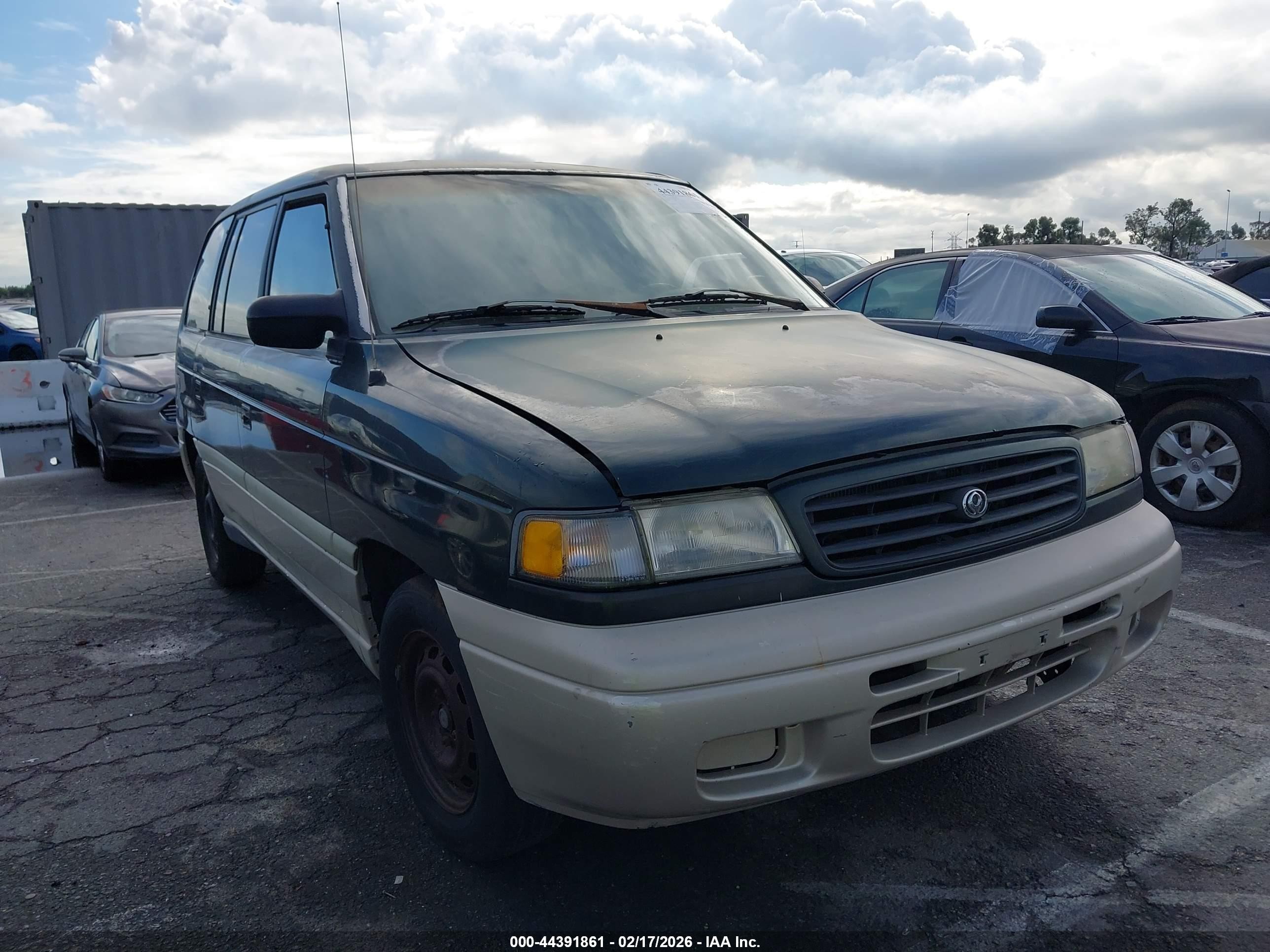 1996 Mazda MPV L, VIN JM3LV5223T0802340 — Normal wear