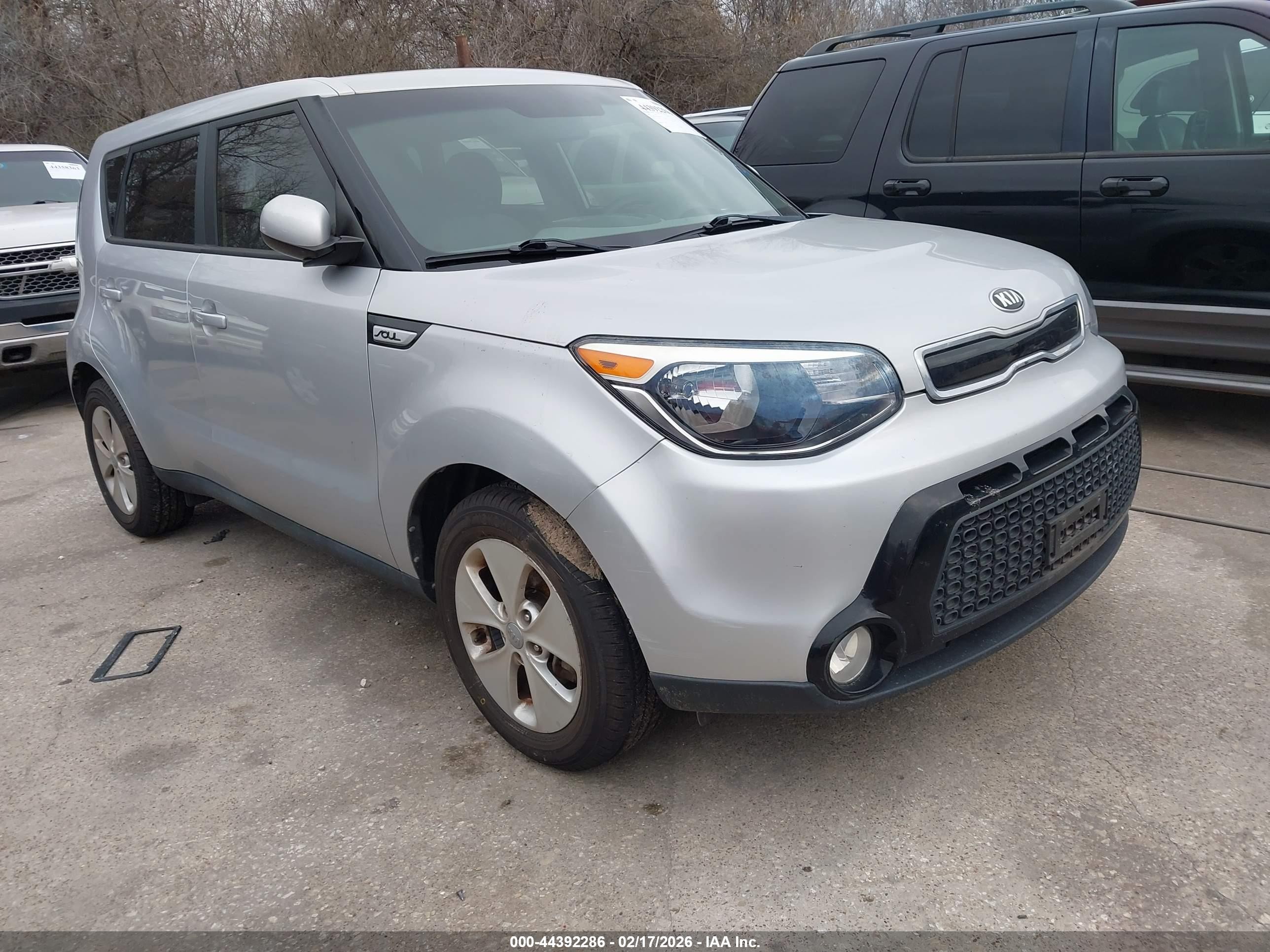 2016 Kia Soul +, VIN KNDJP3A52G7845946 — Normal wear