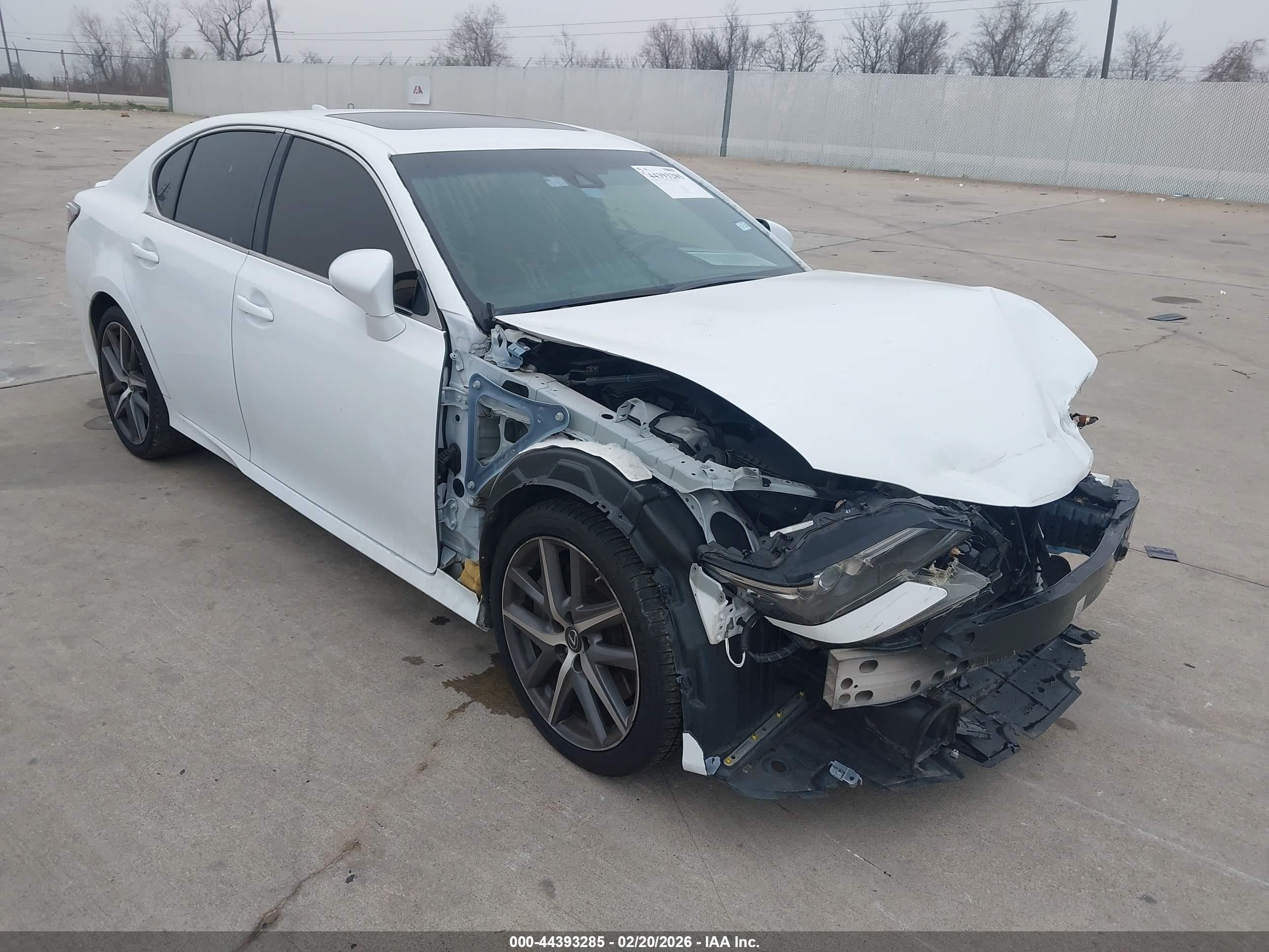 2019 Lexus GS 350 F Sport, VIN JTHBZ1BL7KA017580 — Front end