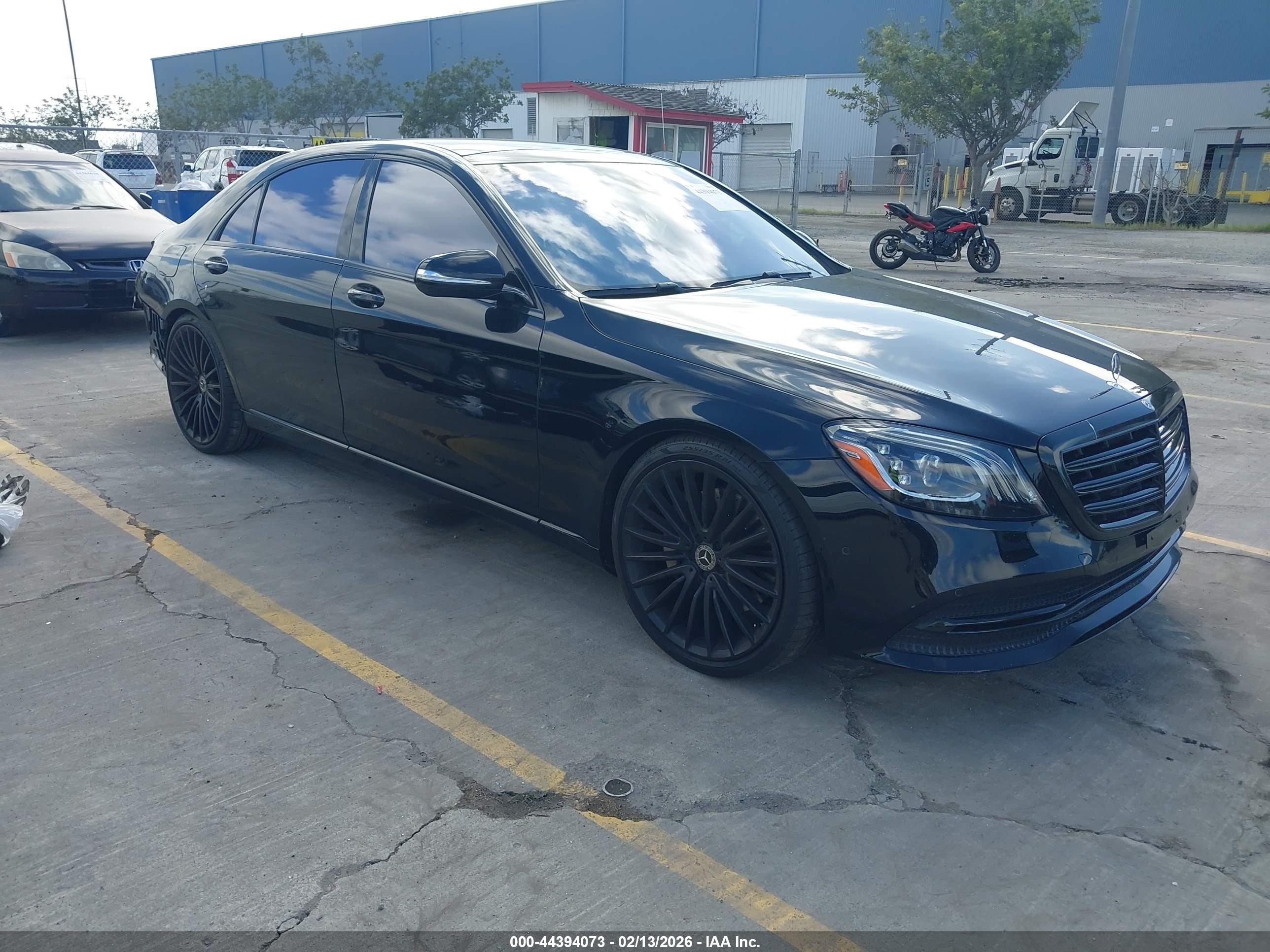 2019 Mercedes-Benz S 450, VIN WDDUG6GB9KA474734 — Rear end