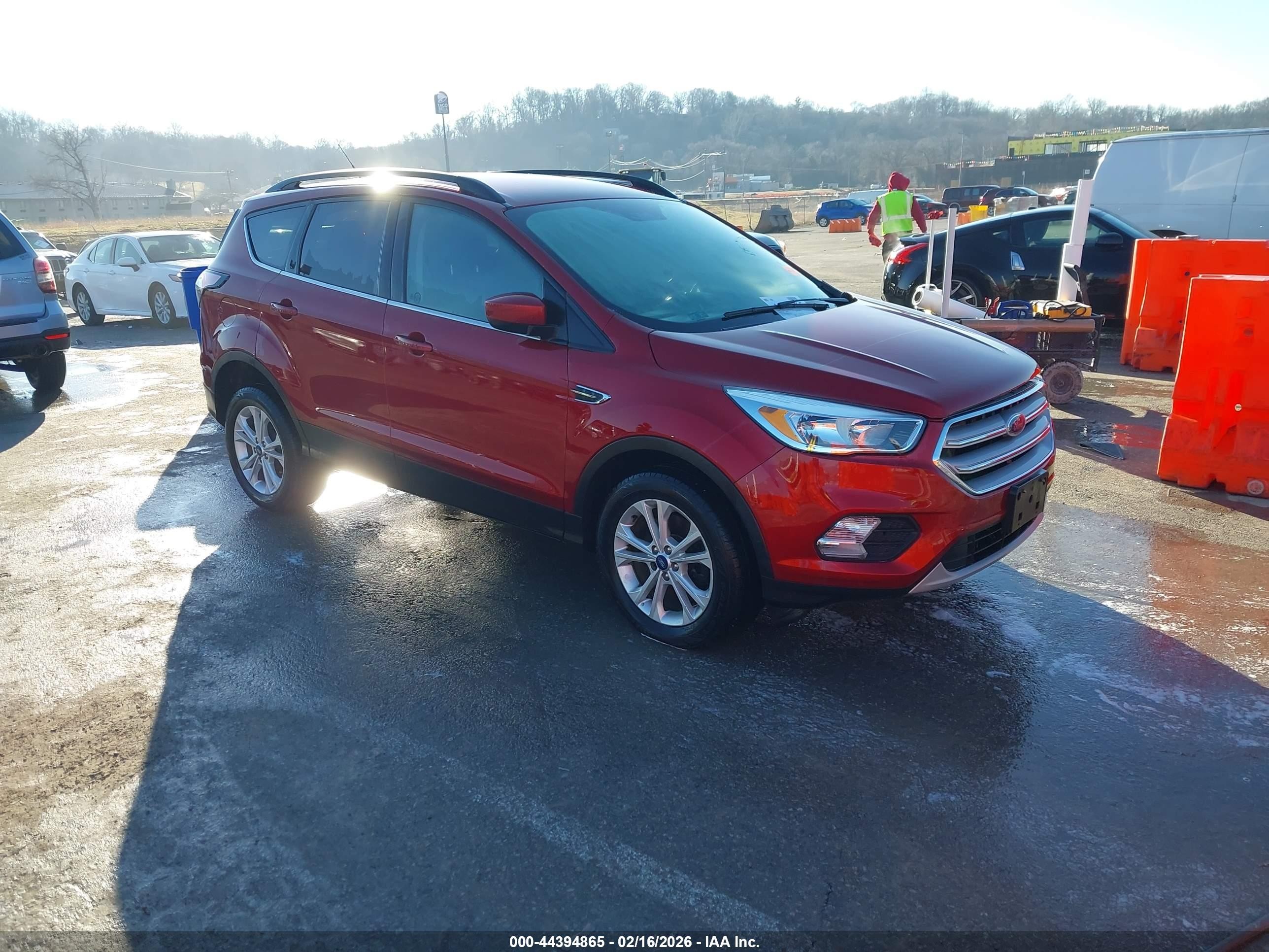 2018 Ford Escape SE, VIN 1FMCU9GD9JUC96432 — Side