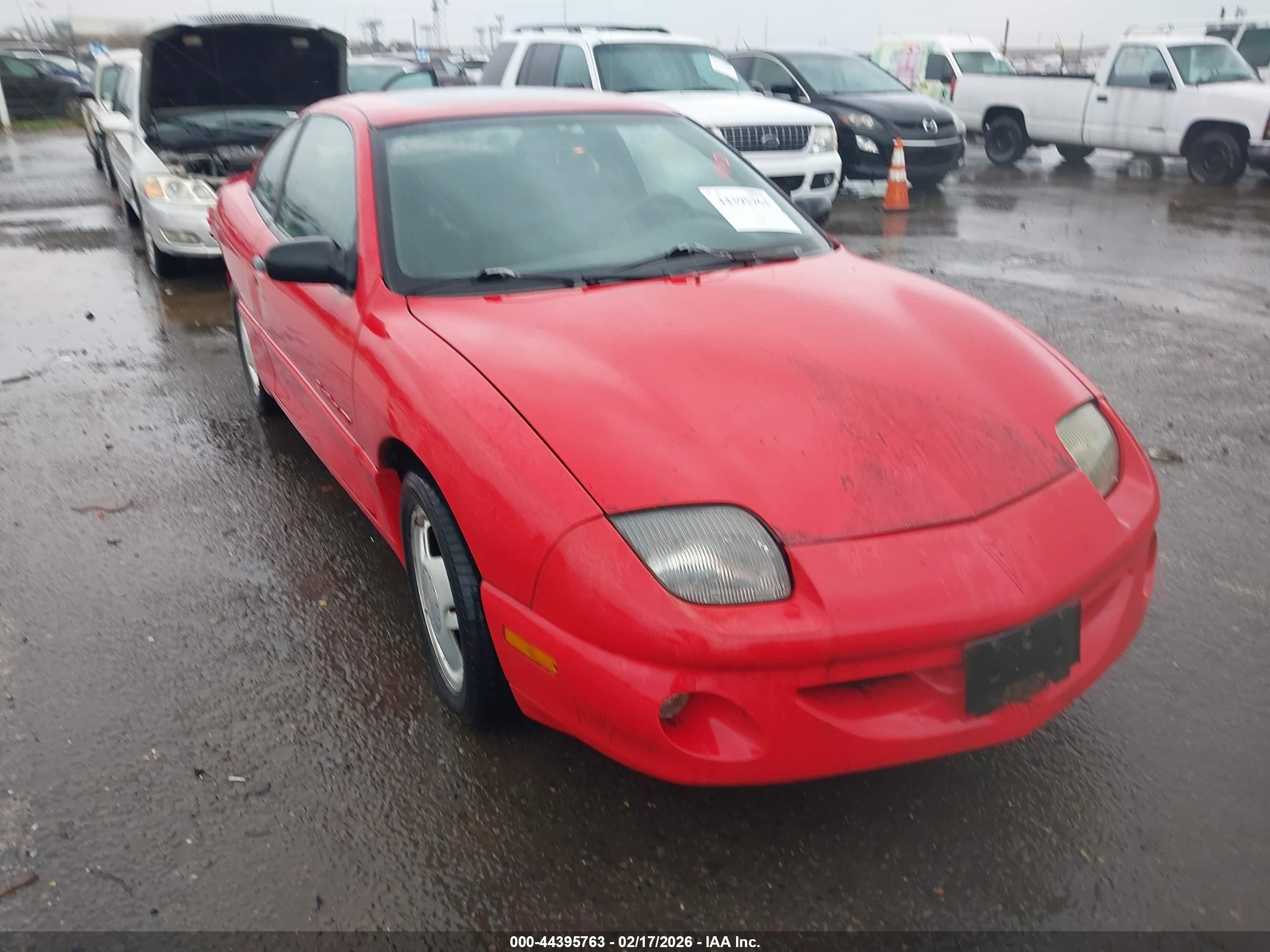 1997 Pontiac Sunfire, VIN 1G2JD12T1V7609638 — Front end