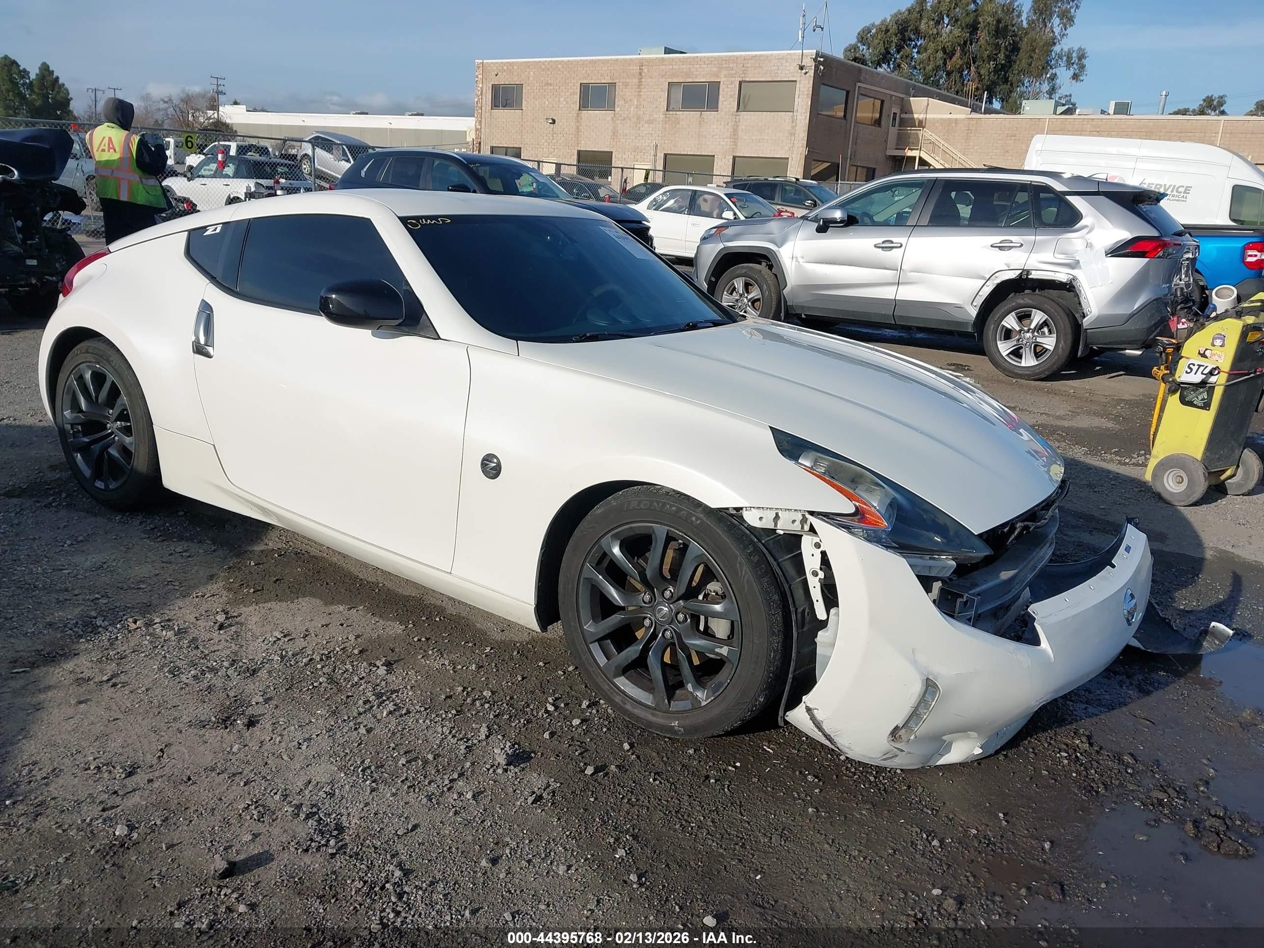 2019 Nissan 370Z Sport Touring, VIN JN1AZ4EH2KM421930 — Front end