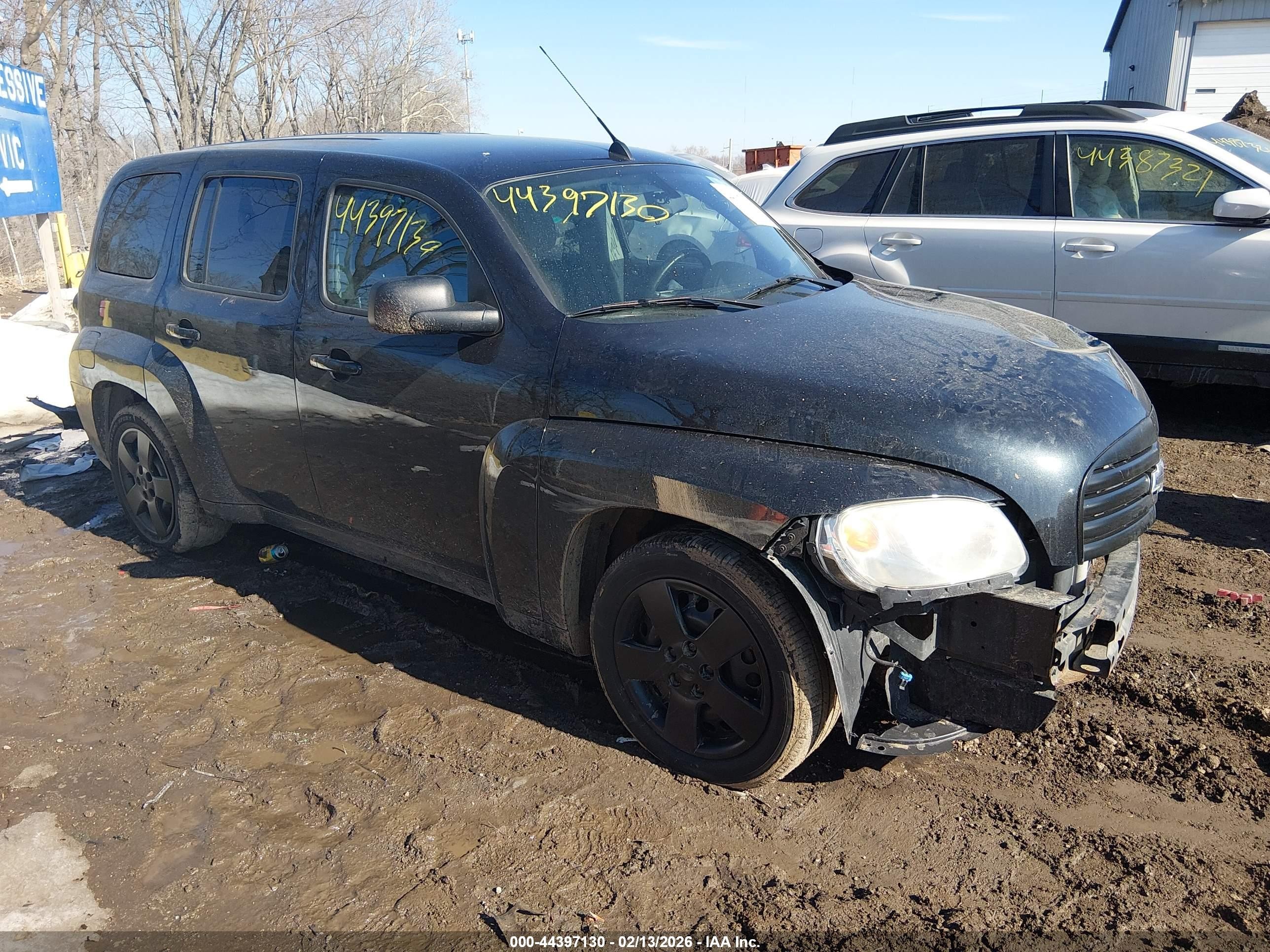 2011 Chevrolet HHR LS, VIN 3GNBAAFWXBS569741 — Front end