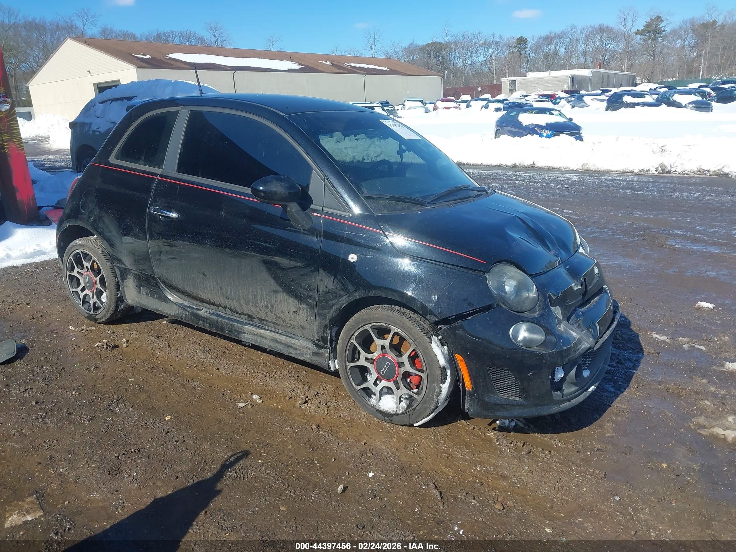 2015 FIAT 500 Turbo, VIN 3C3CFFHH1FT567729 — Front end