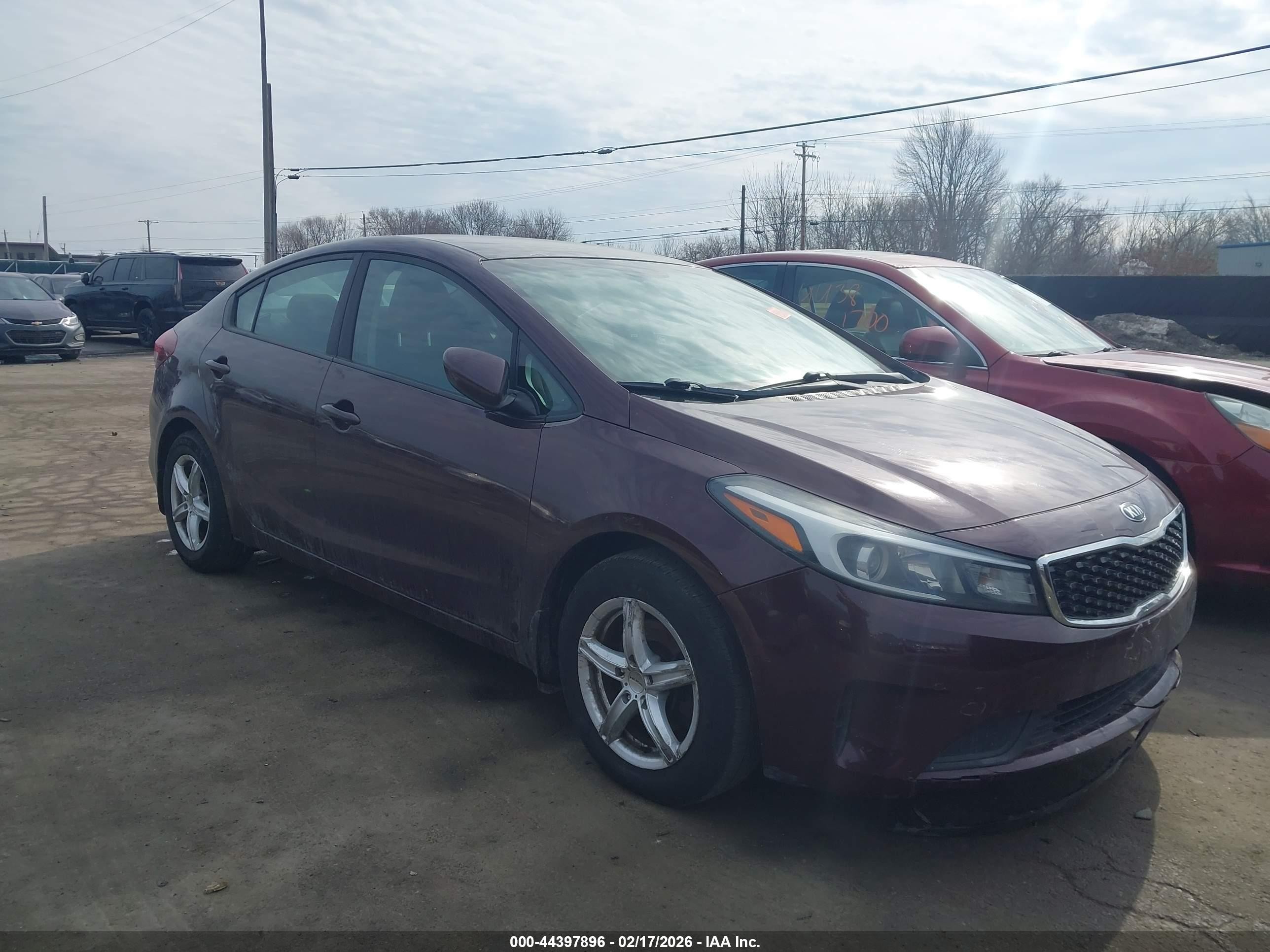 2017 Kia Forte LX, VIN 3KPFK4A78HE072462 — Front end