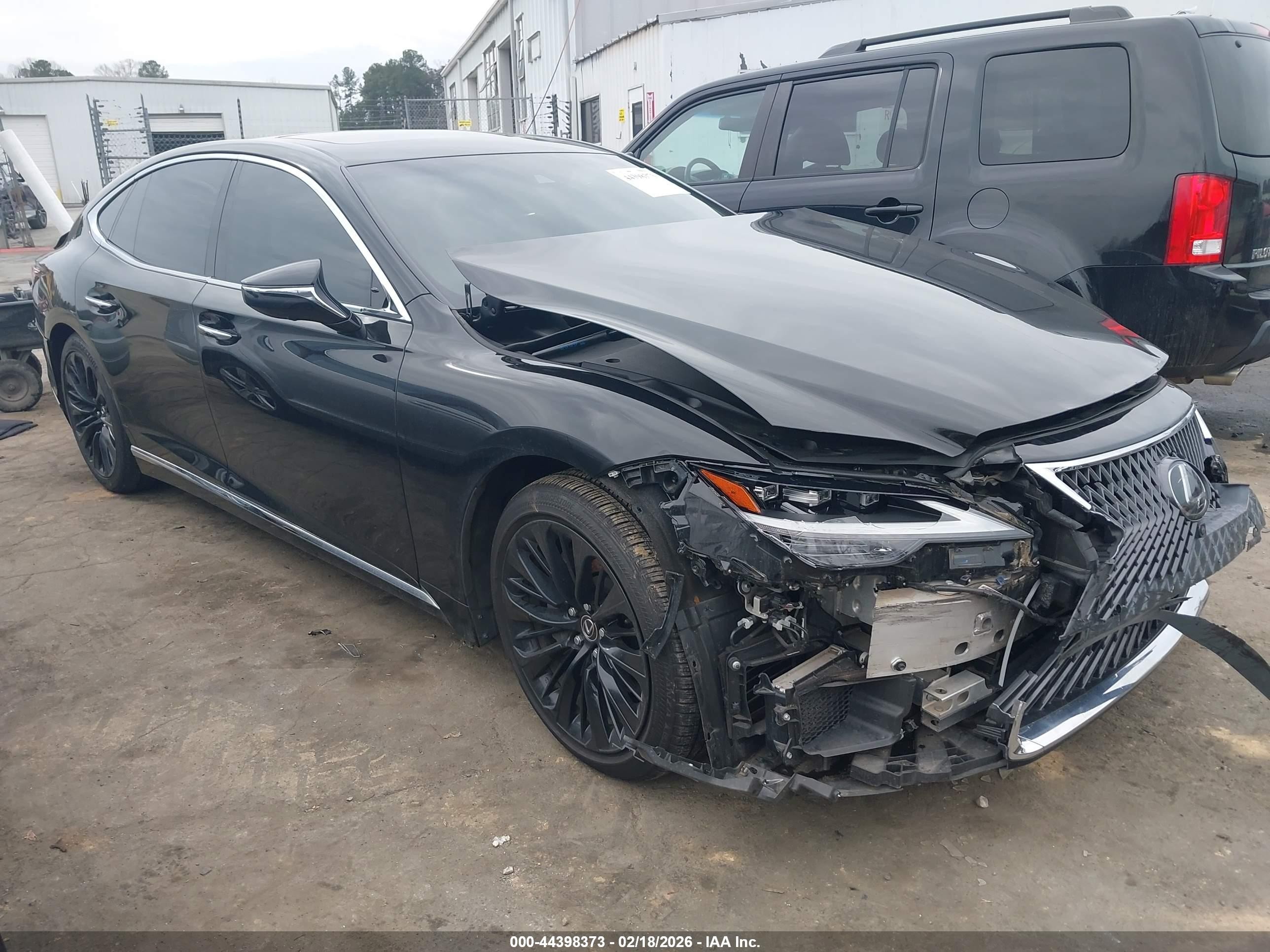 2021 Lexus LS 500, VIN JTHD51FF6M5013640 — Зад