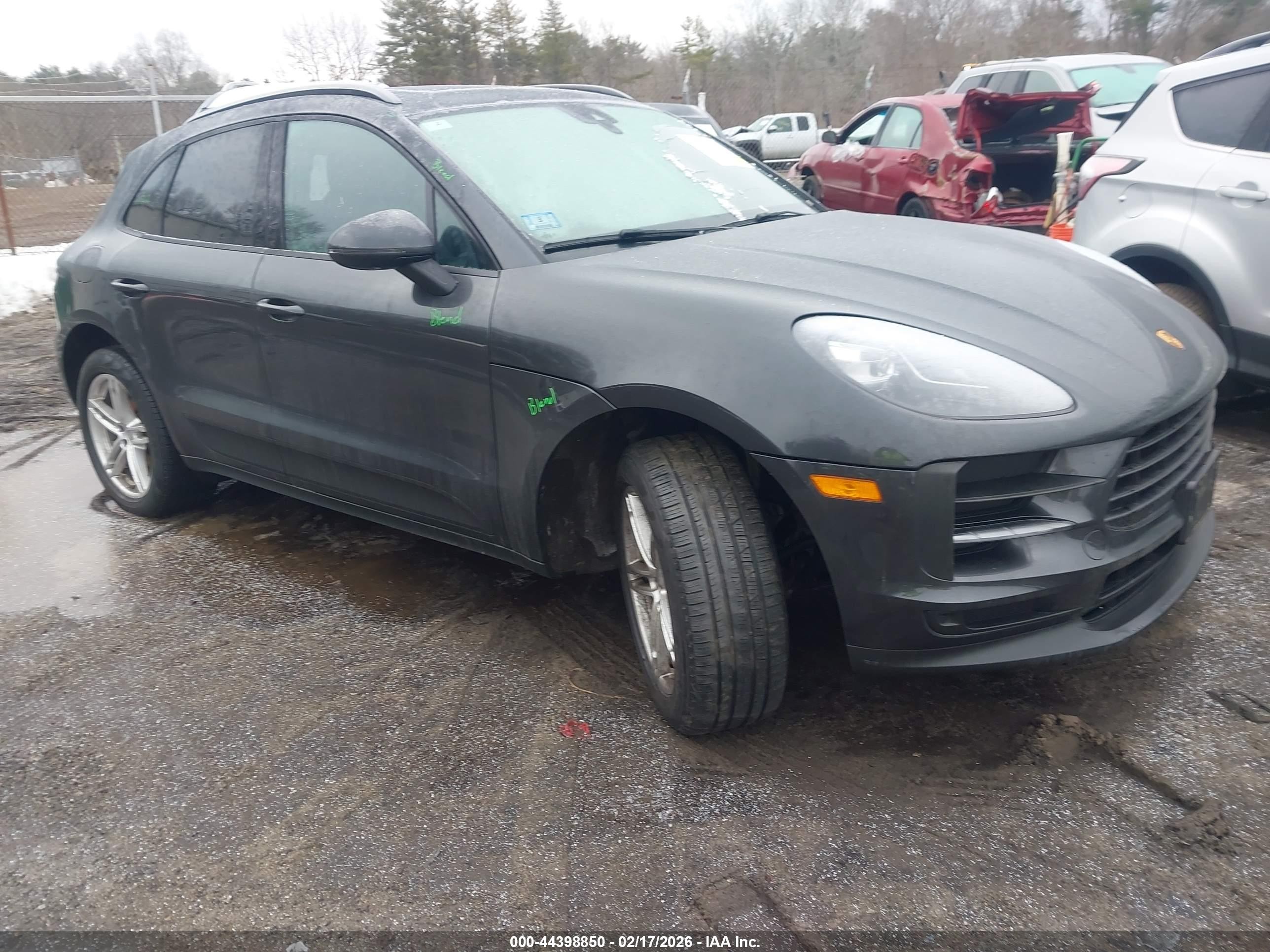 2021 Porsche Macan, VIN WP1AA2A59MLB14279 — Side