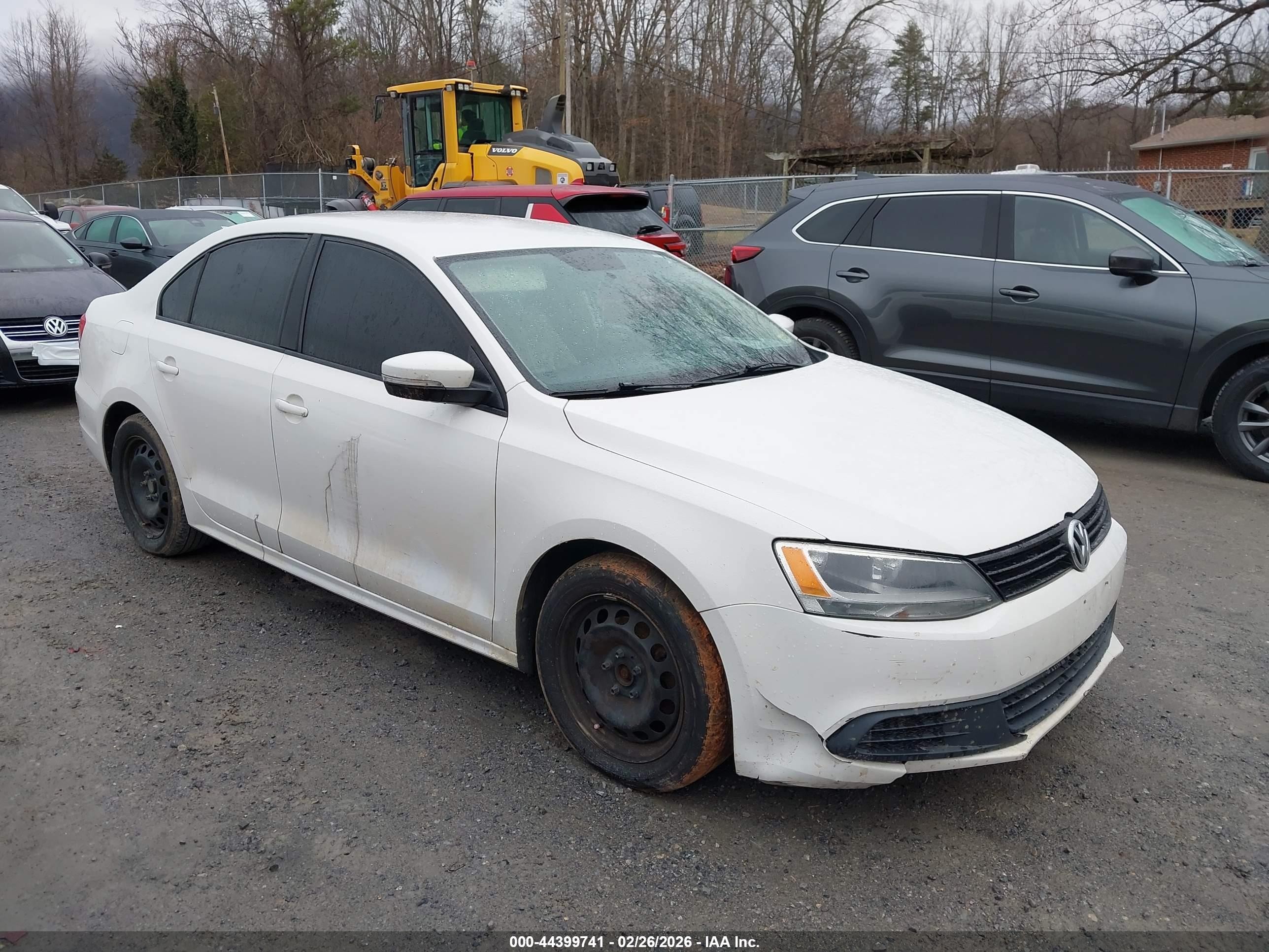 2011 Volkswagen Jetta SE, VIN 3VWDX7AJ3BM377349 — Изъятие за долги