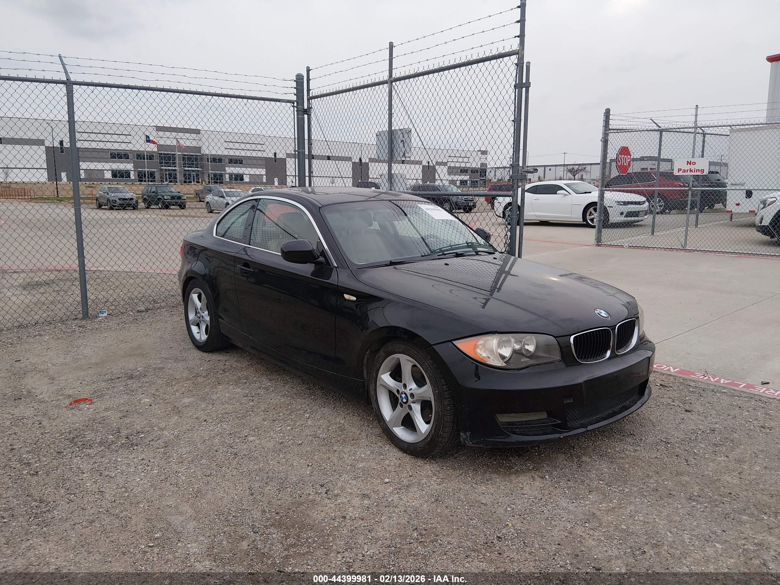 2011 BMW 1 Series 128i, VIN WBAUP7C5XBVK78775 — Front end