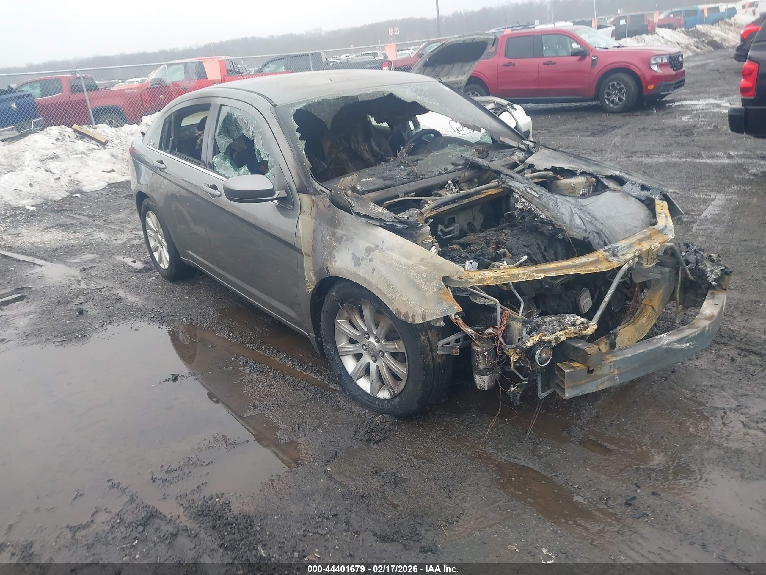2012 Chrysler 200 Touring, VIN 1C3CCBBB9CN183442 — Пожар в салоне