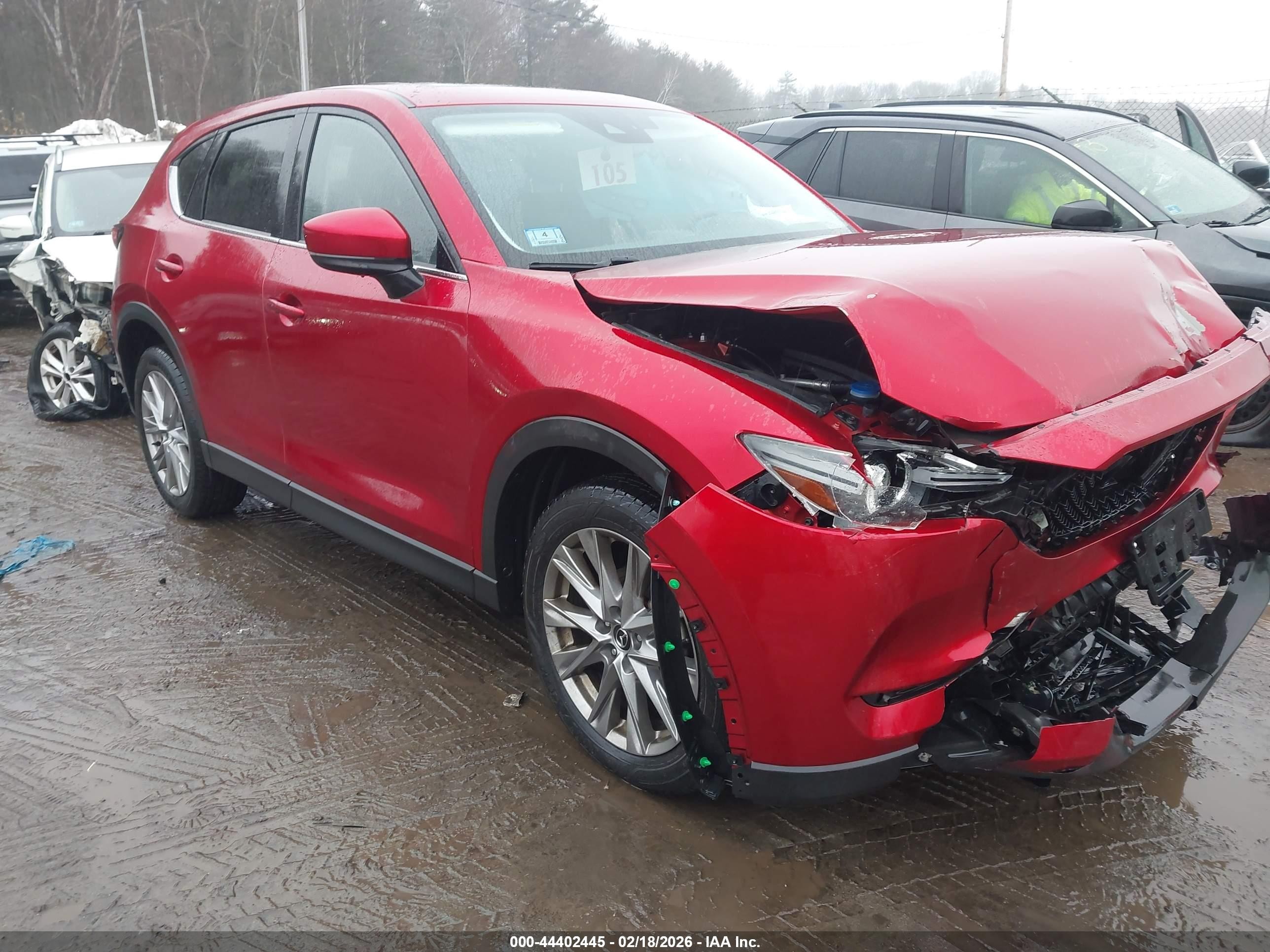 2021 Mazda CX-5 Grand Touring, VIN JM3KFBDM1M0356227 — Front end