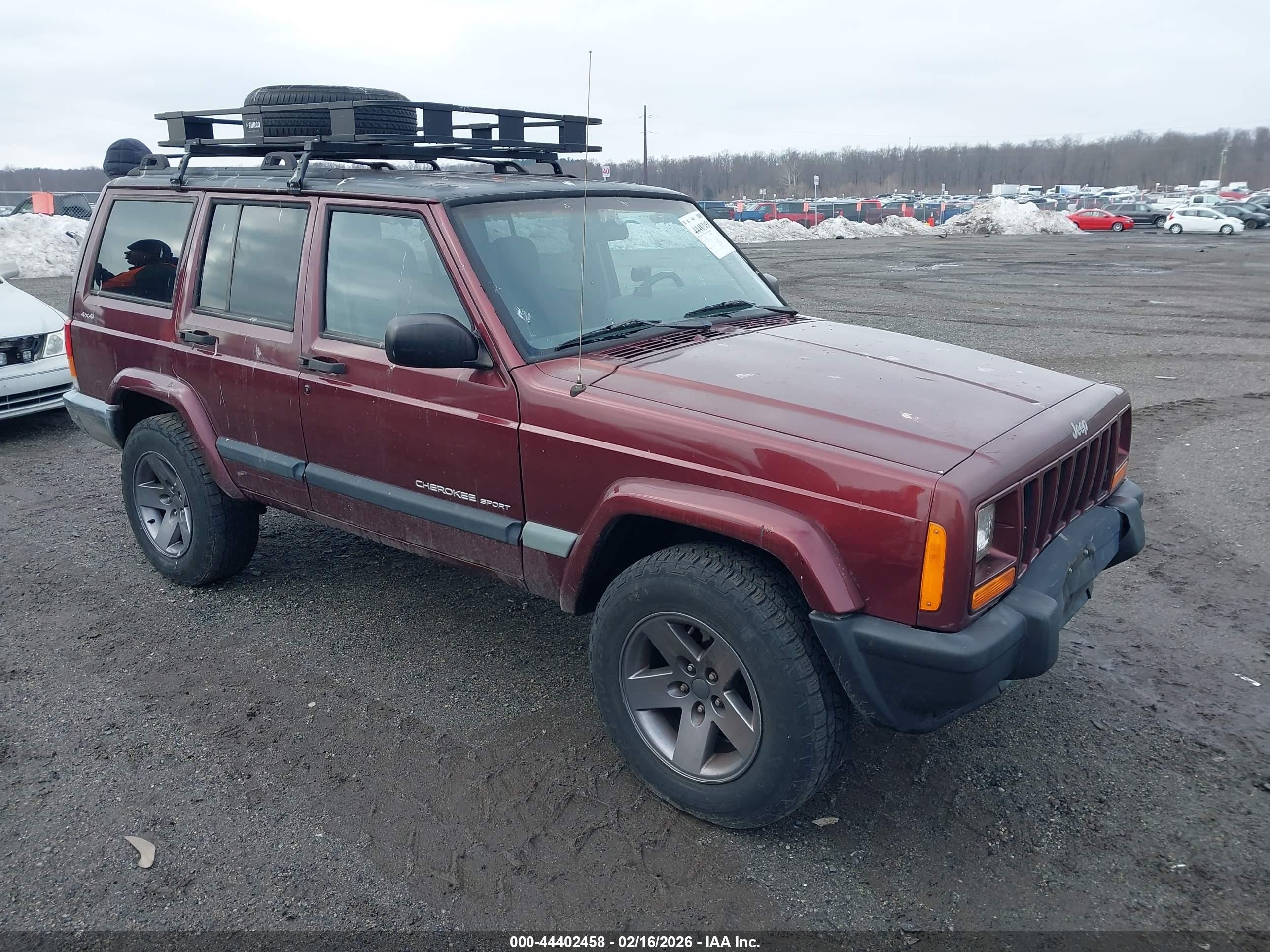 2001 Jeep Cherokee Sport, VIN 1J4FF48S01L500823 — Front end