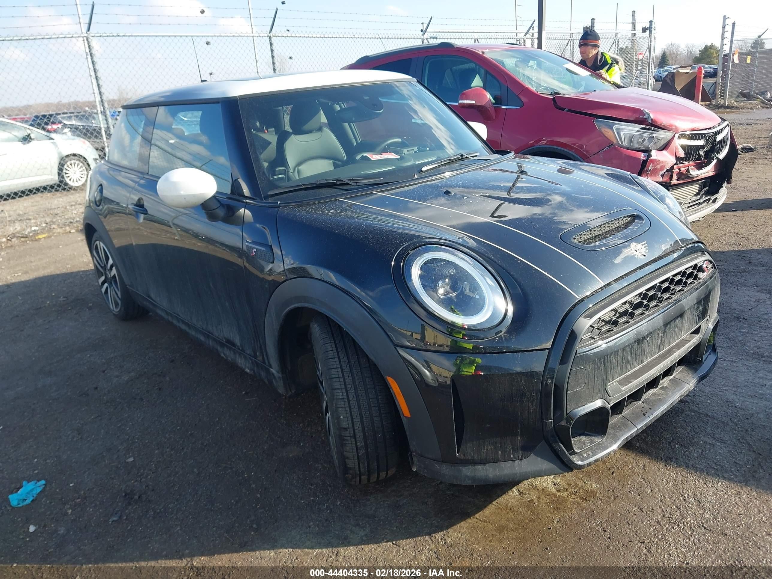 2023 MINI Hardtop Cooper S, VIN WMW53DH07P2T83522 — Front end