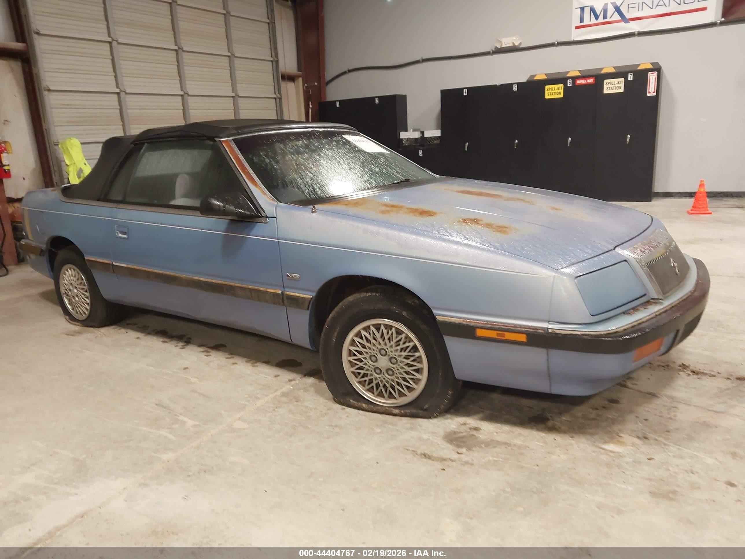 1992 Chrysler LeBaron, VIN 1C3XU4534NF244725 — Roof