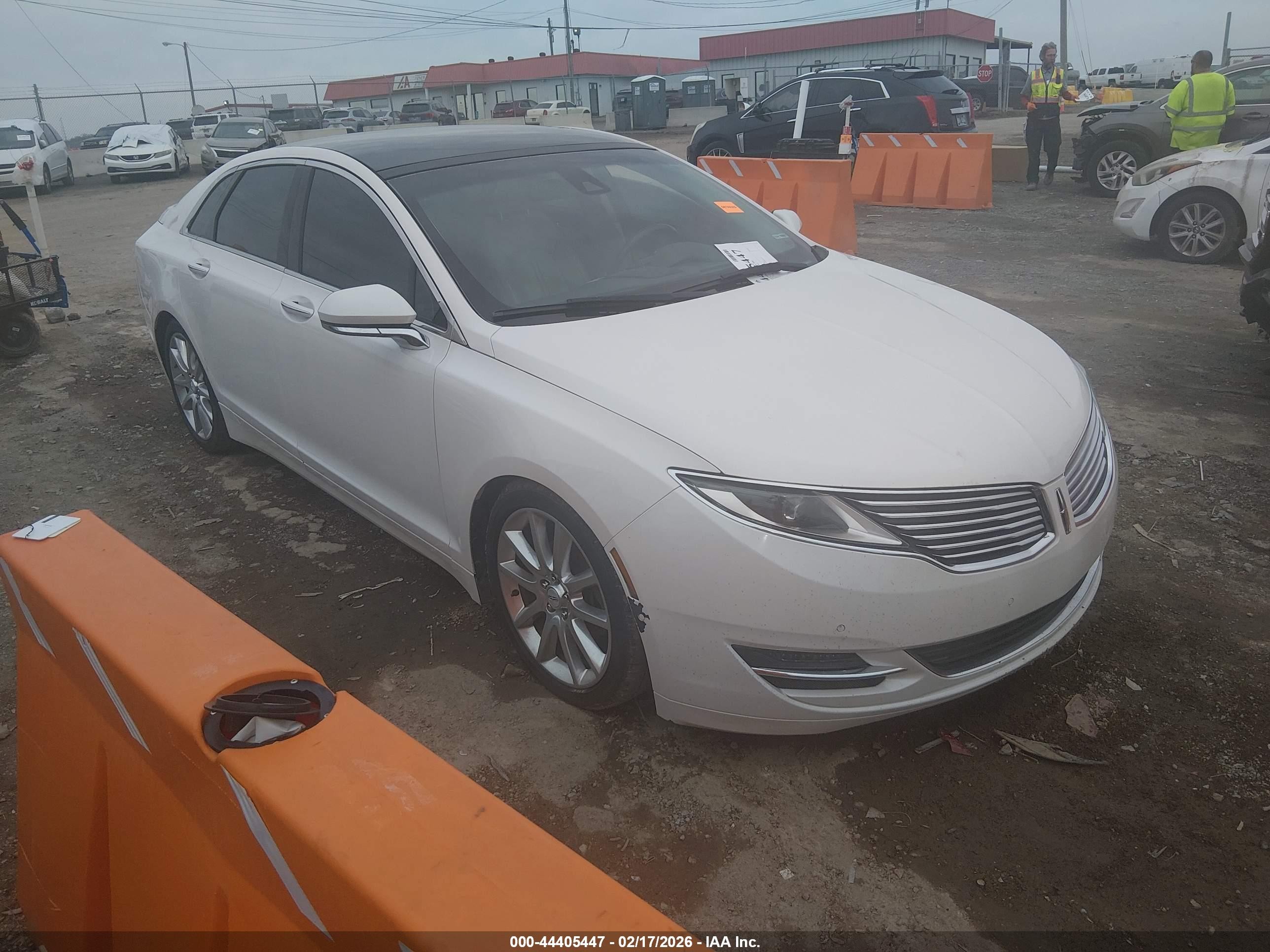 2016 Lincoln MKZ, VIN 3LN6L2GK6GR626260 — Electrical